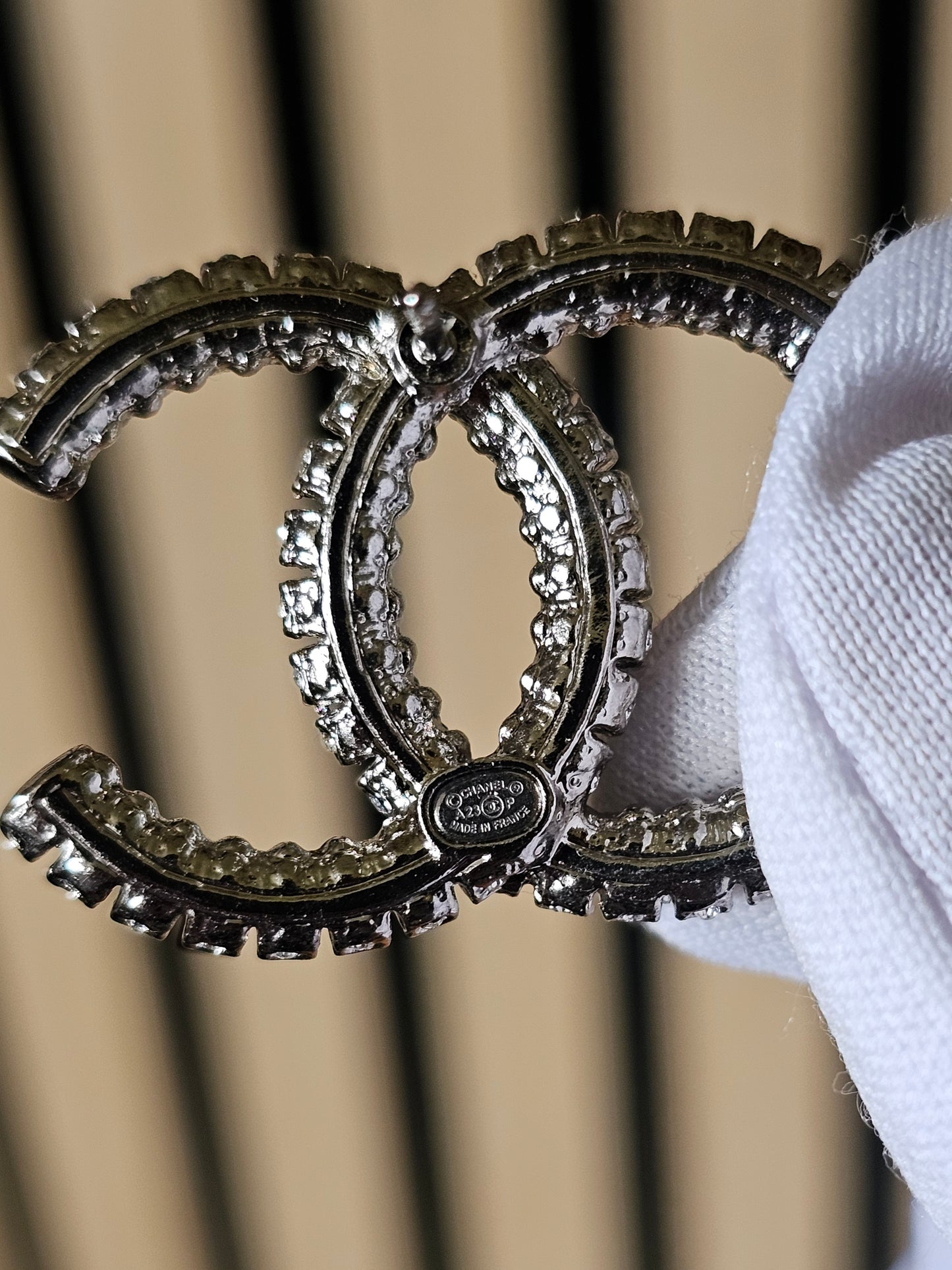ABA538 Chanel øreringe - XL CC earrings silver with crystals.
