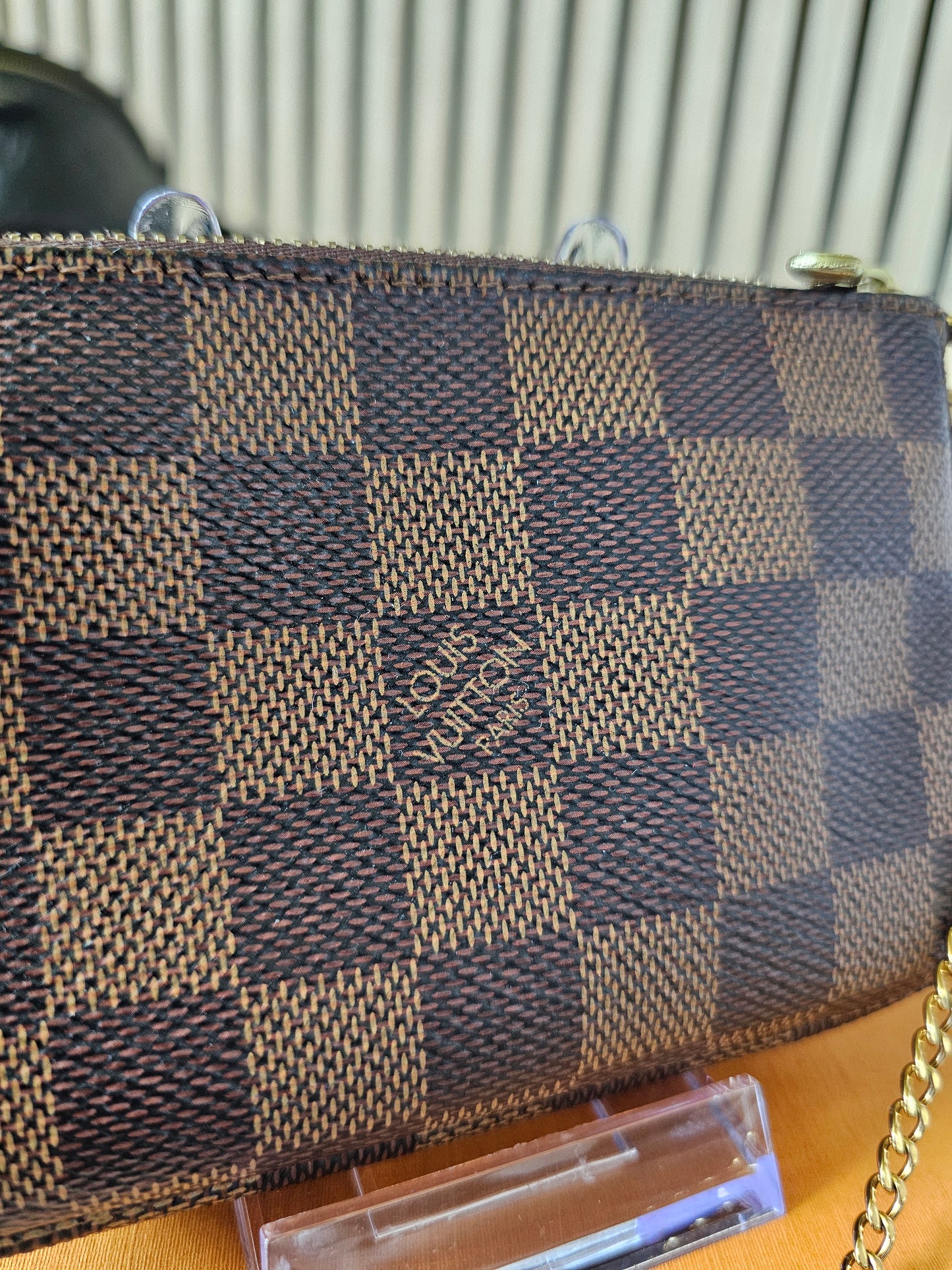 Louis Vuitton - mini pochette Acc. Damier ebene.
