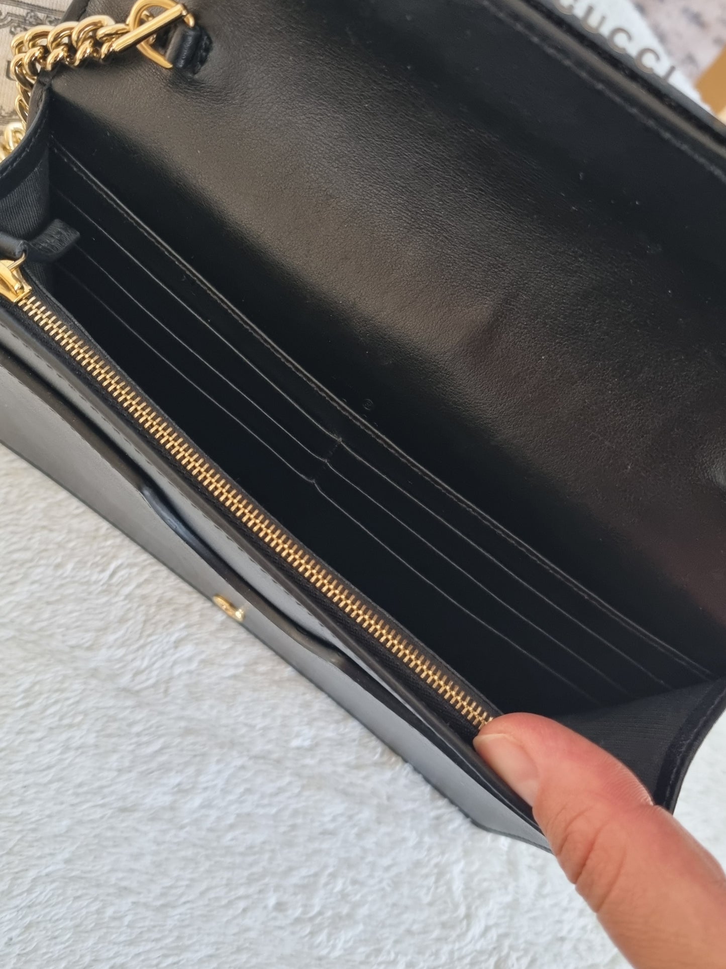 Gucci GG marmont black bag.