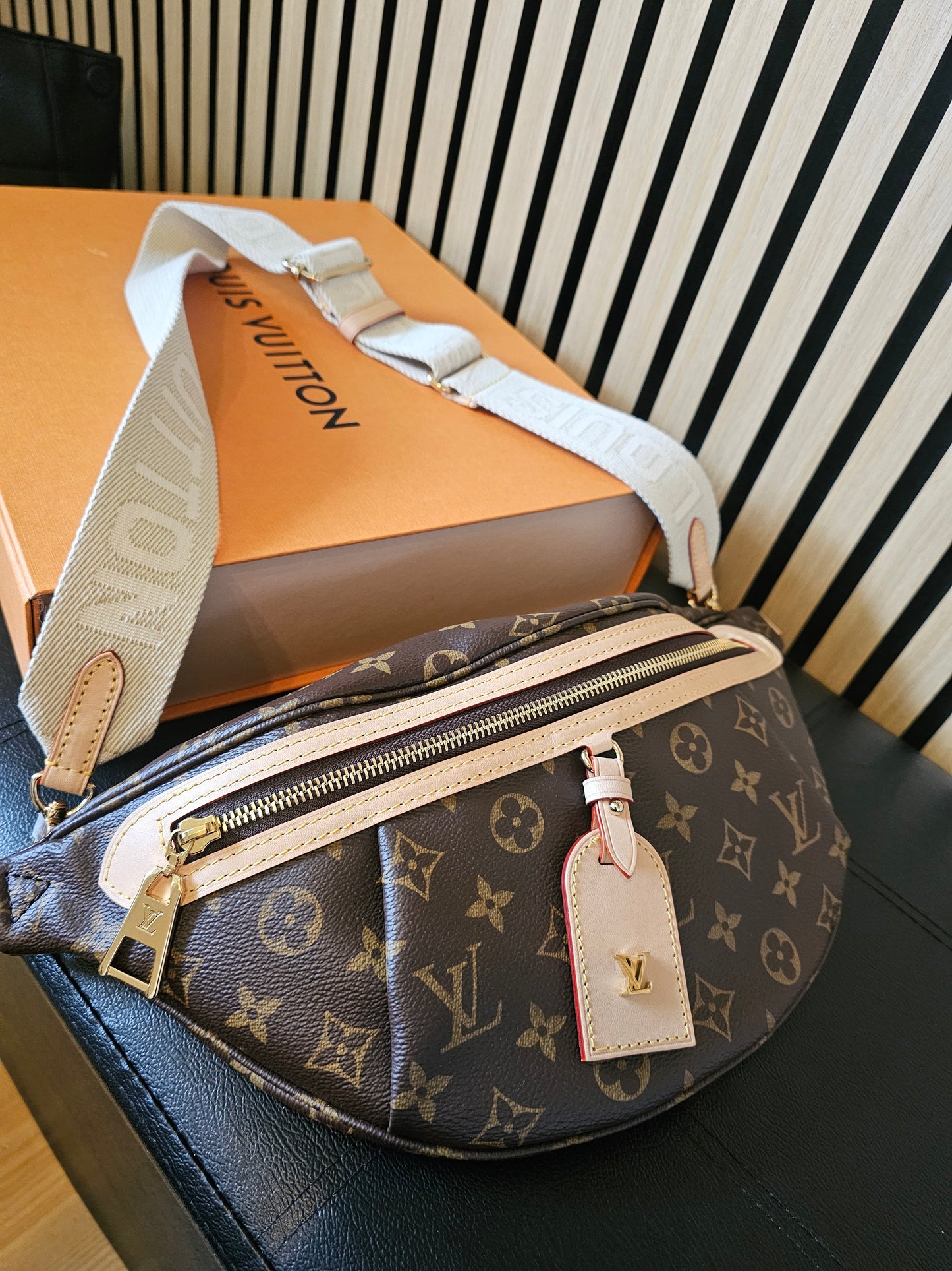 Louis vuitton High Rise bumbag, MNG kanvas - M46784.