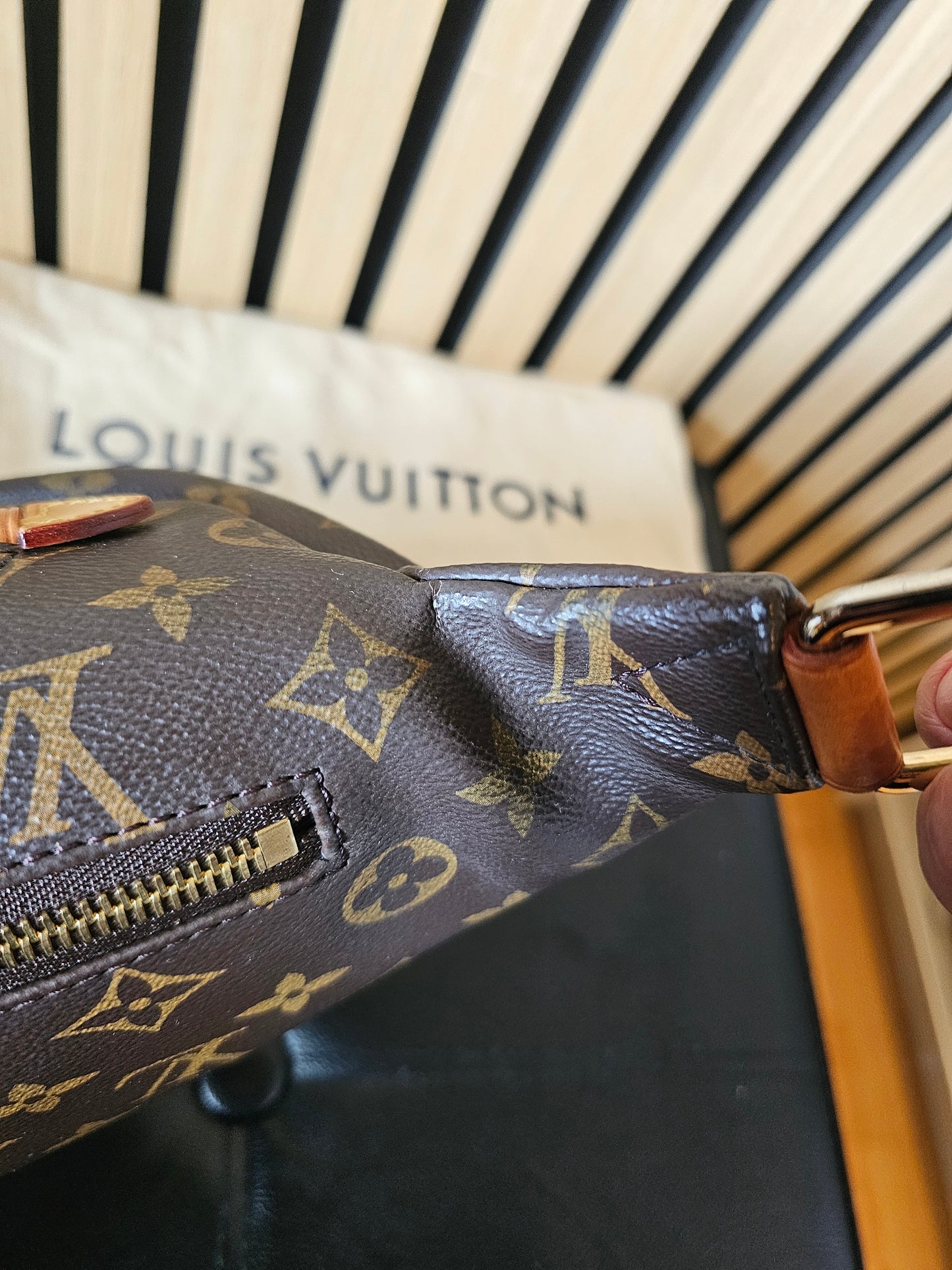 M43644 - Louis Vuitton Bumbag, MNG Kanvas.