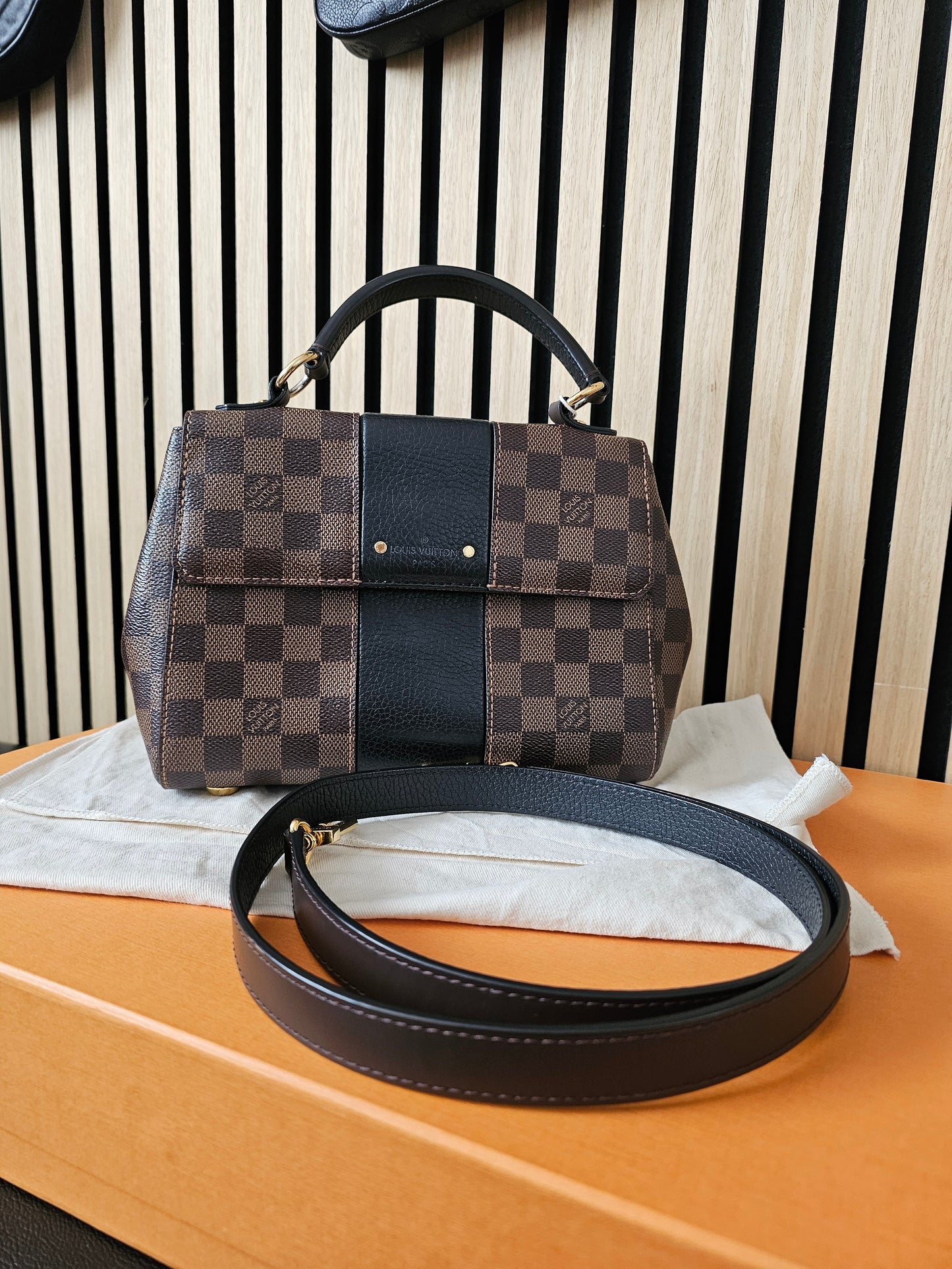 Louis Vuitton Bond street bag, damier ebene - black.
