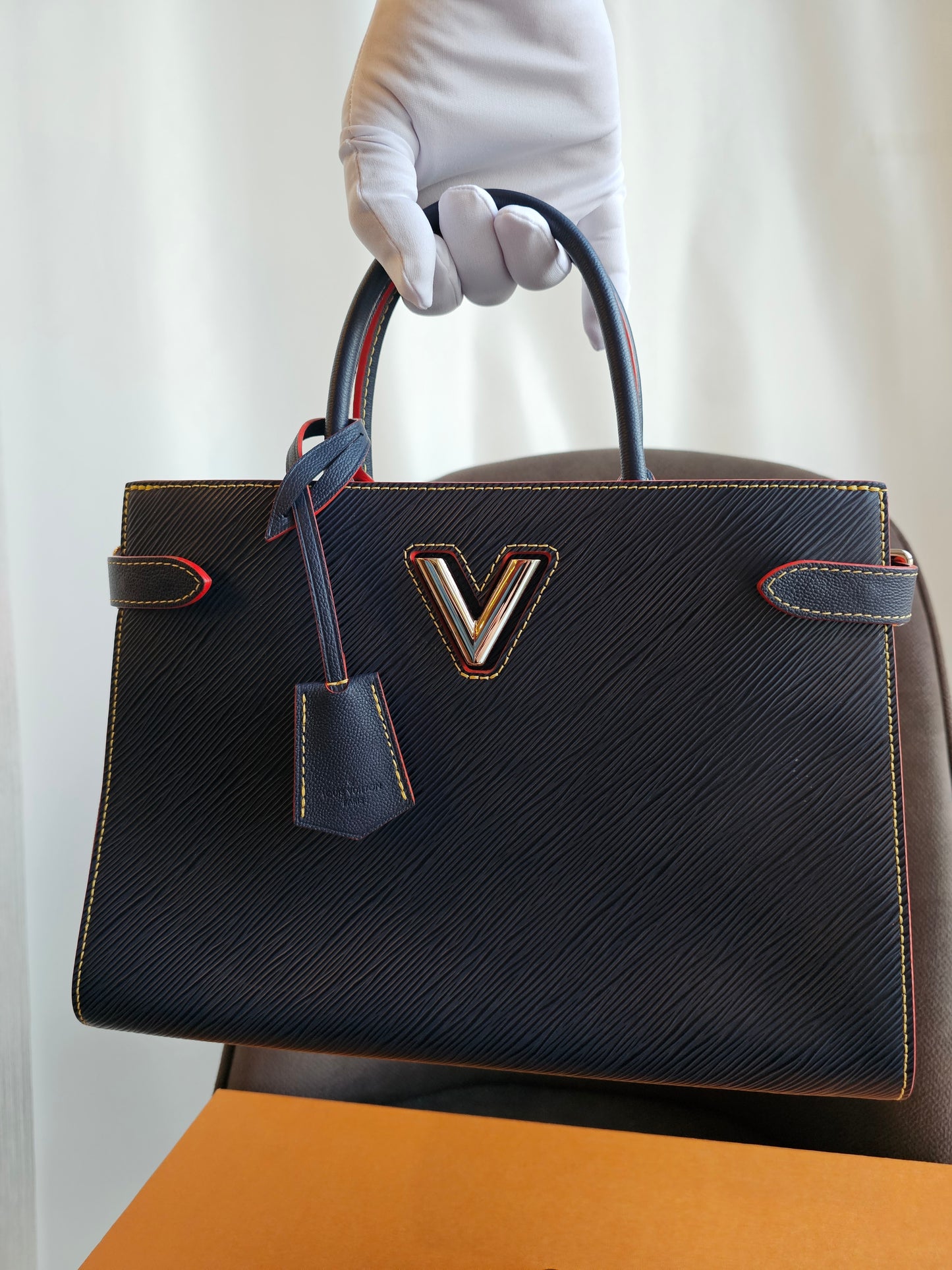Louis Vuitton - Twist tote bag M54980