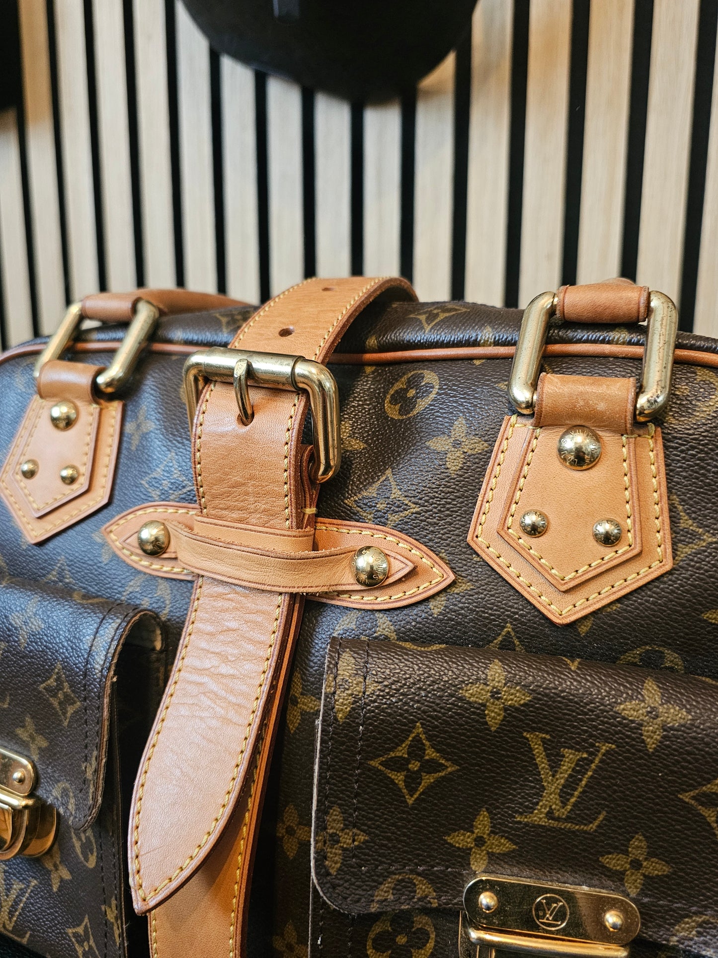 Louis Vuitton Manhattan, MNG kanvas.
