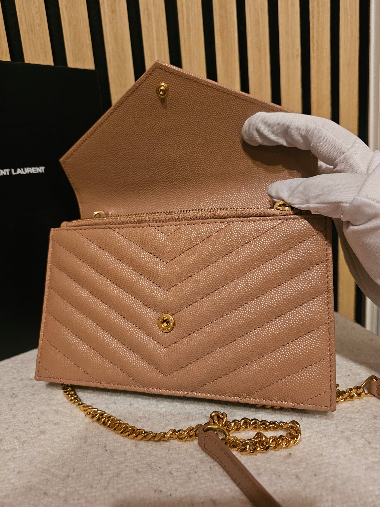 YSL - Envelope Chain wallet - Dark beige.