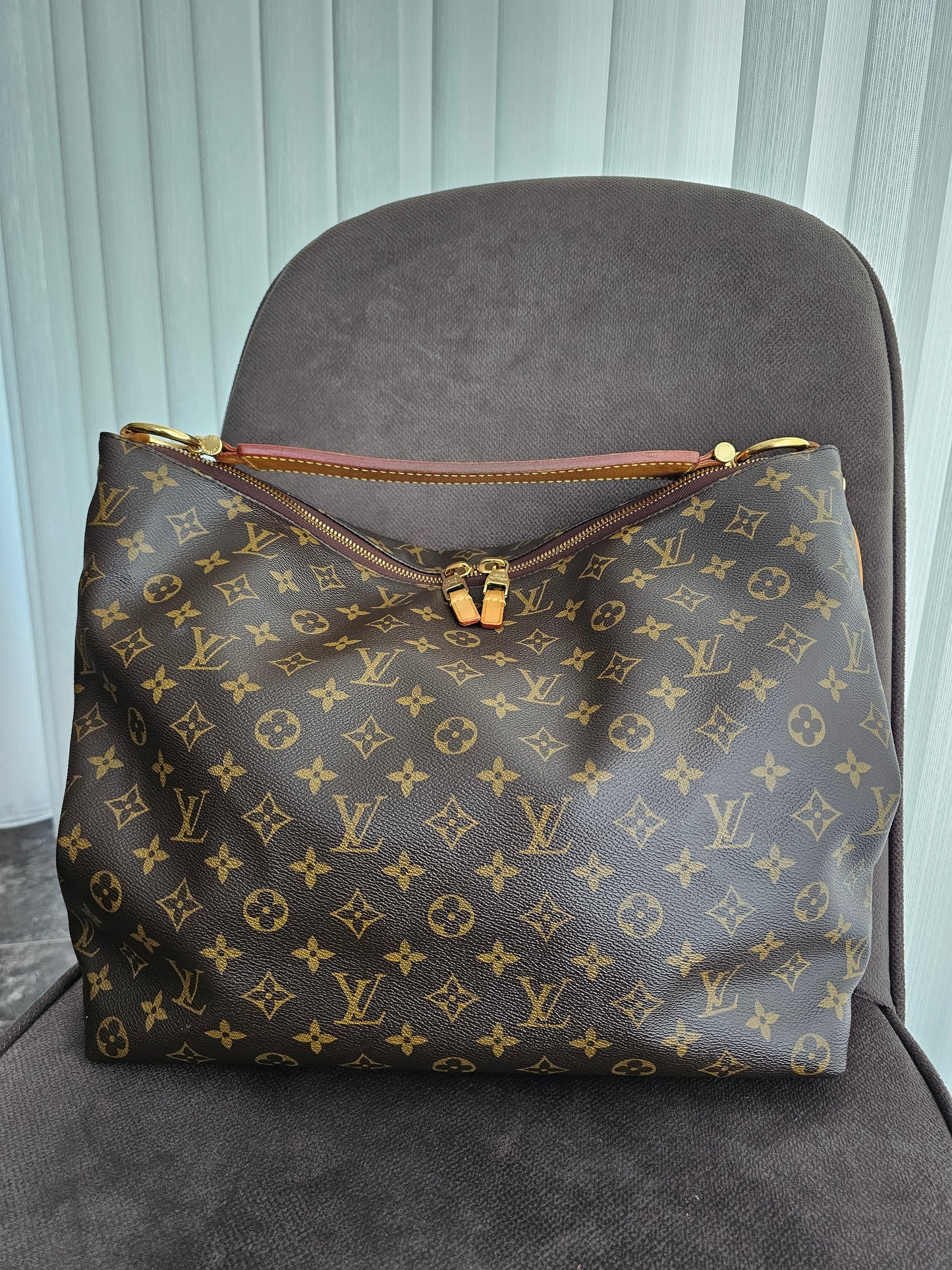 Louis Vuitton sully MM, MNG kanvas.