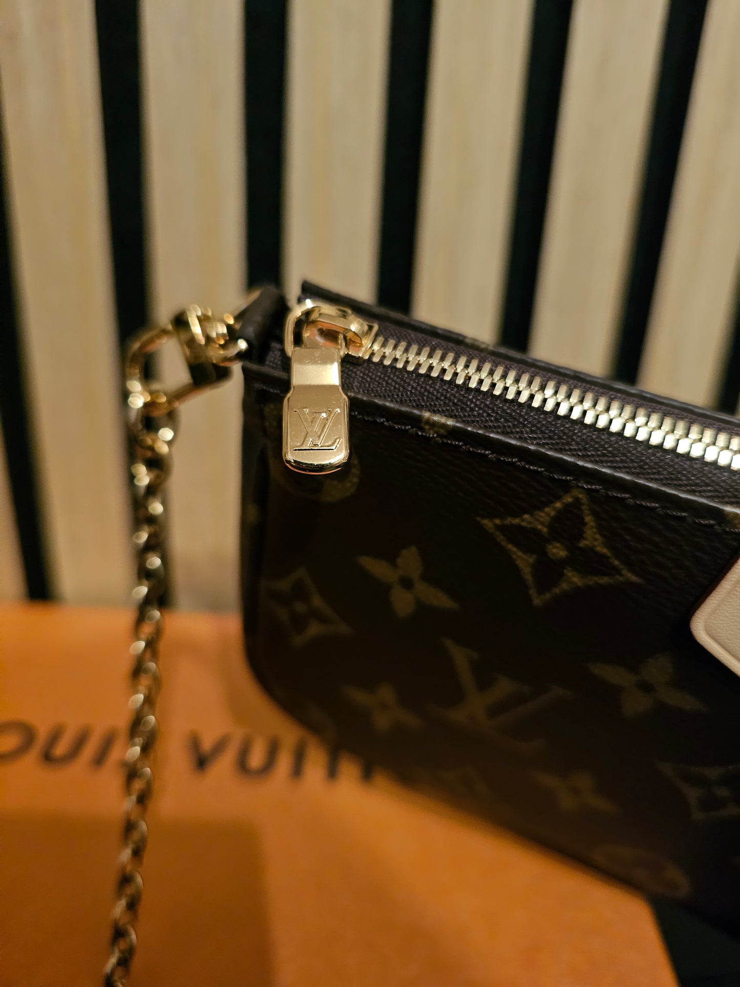 Louis Vuitton Small pochette accesories, Monogram kanvas.