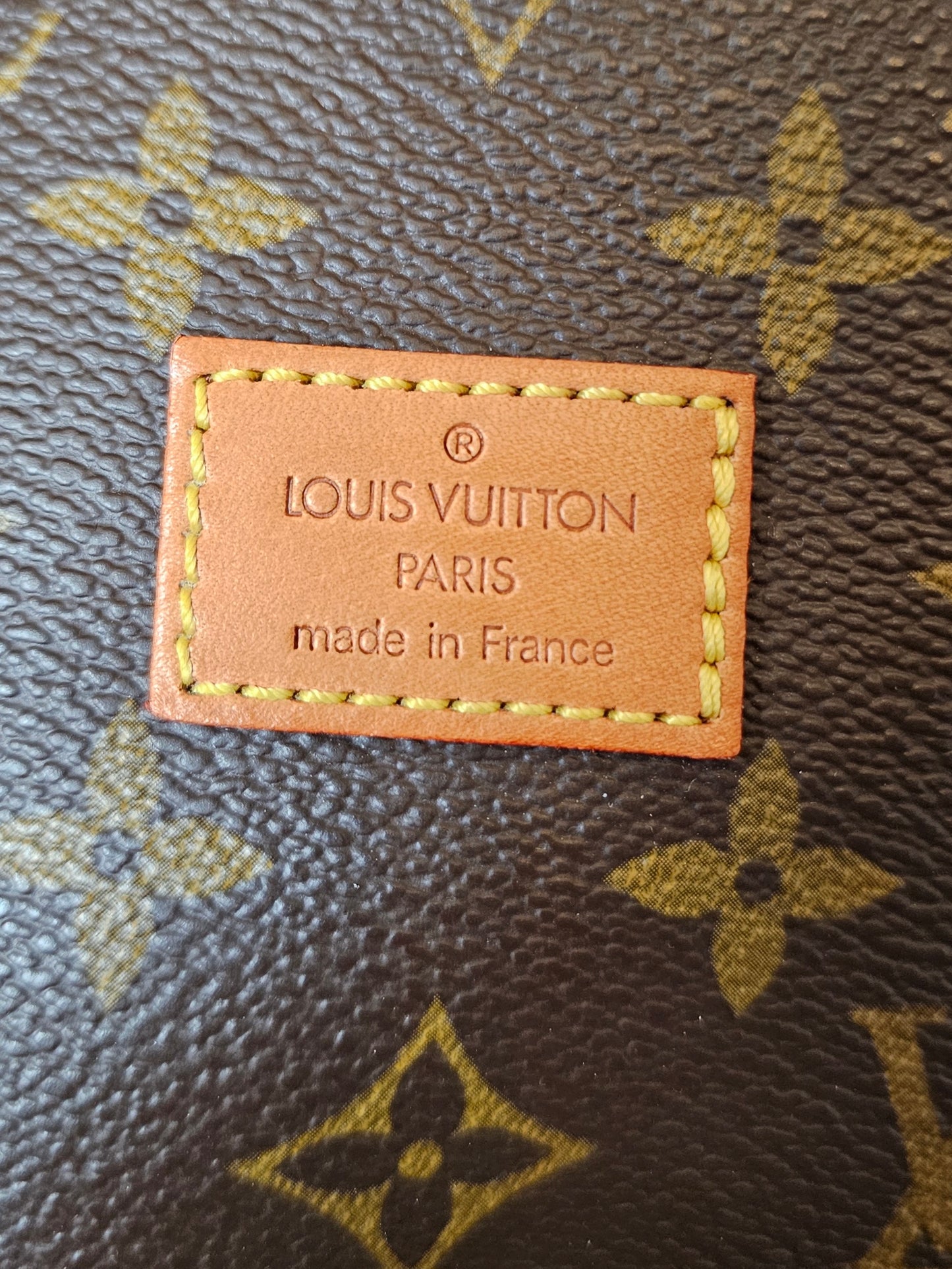 M42256 - Louis Vuitton Saumur 30, MNG. Kanvas.