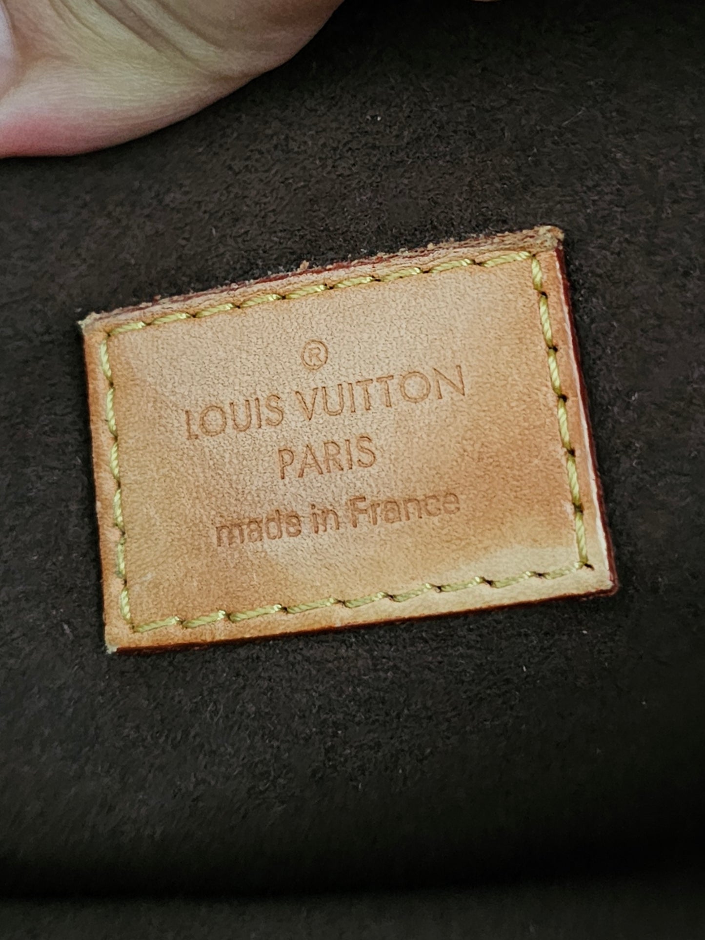 Louis Vuitton Pochette Métis monogram kanvas.
