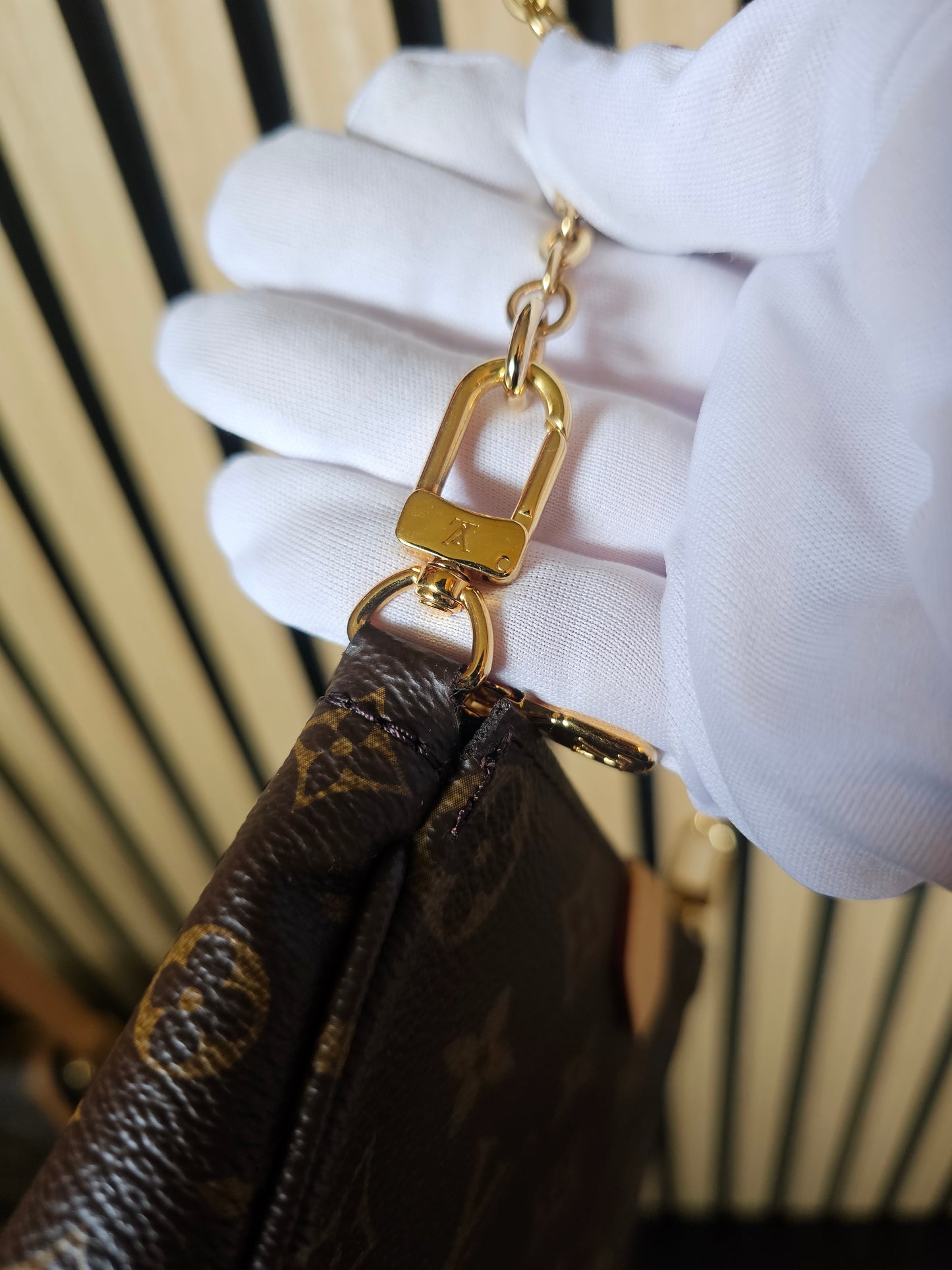Louis Vuitton Small pochette accesories, Monogram kanvas.