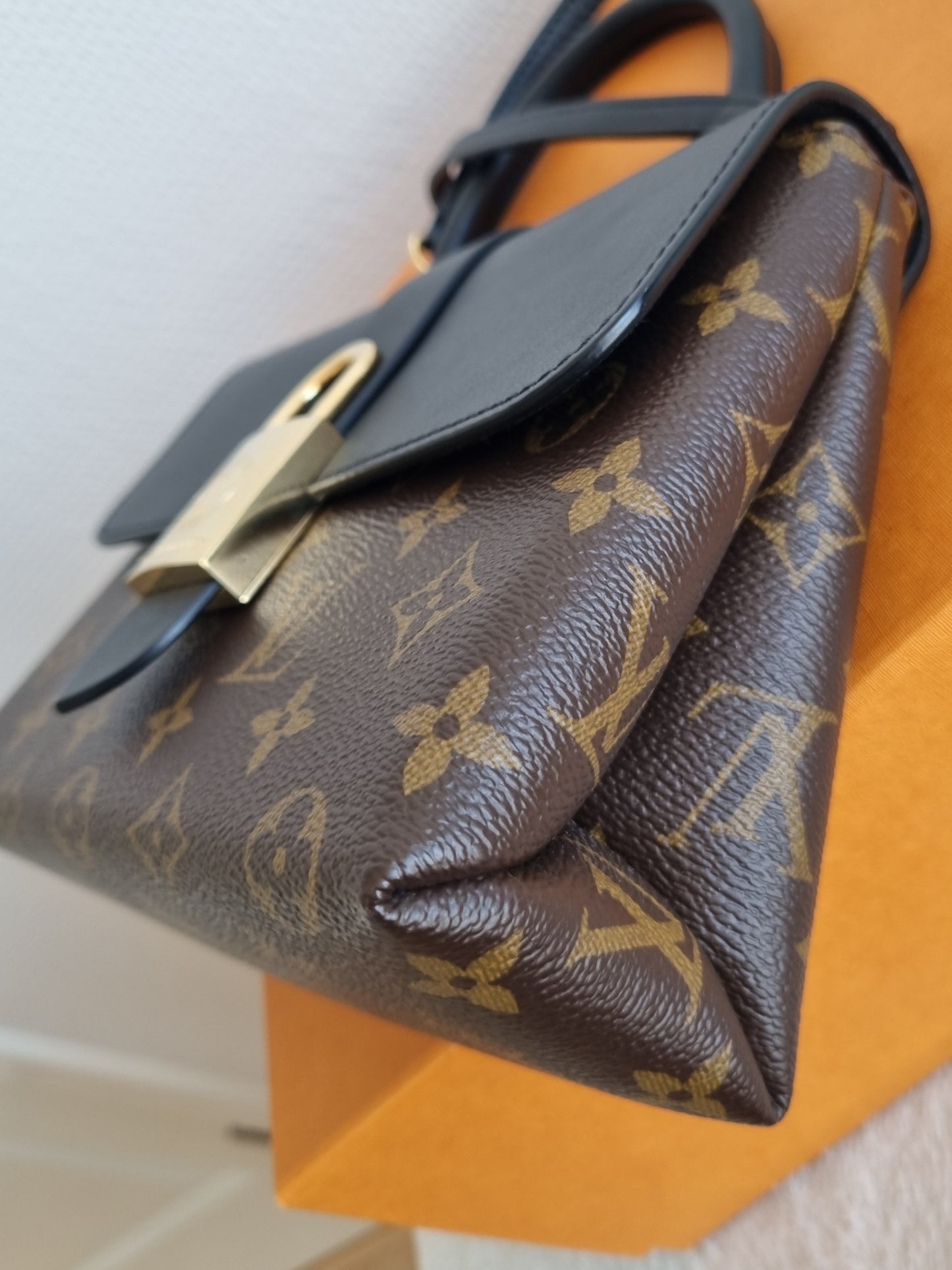 Louis Vuitton taske - Locky BB, MNG, kanvas - sort.