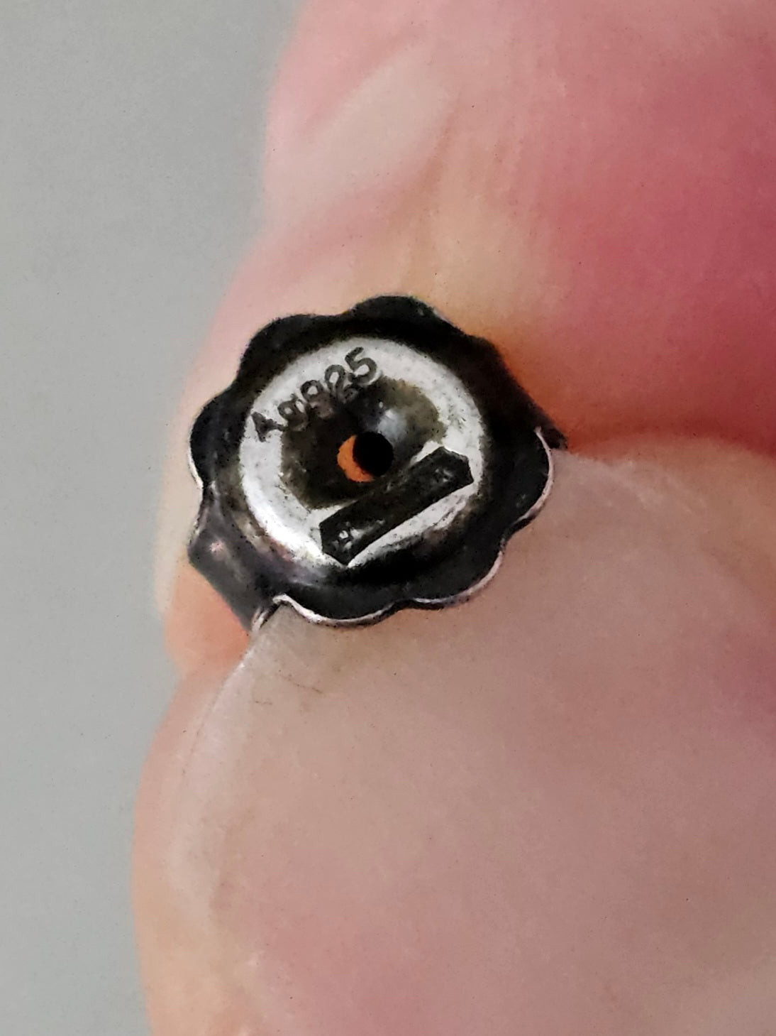 627755- Gucci GG marmont silver earrings