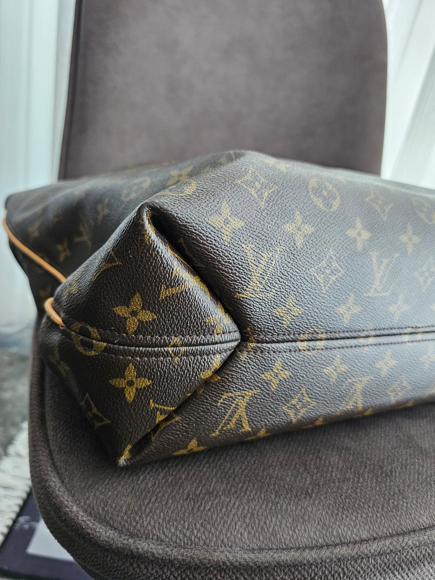 Louis Vuitton sully MM, MNG kanvas.