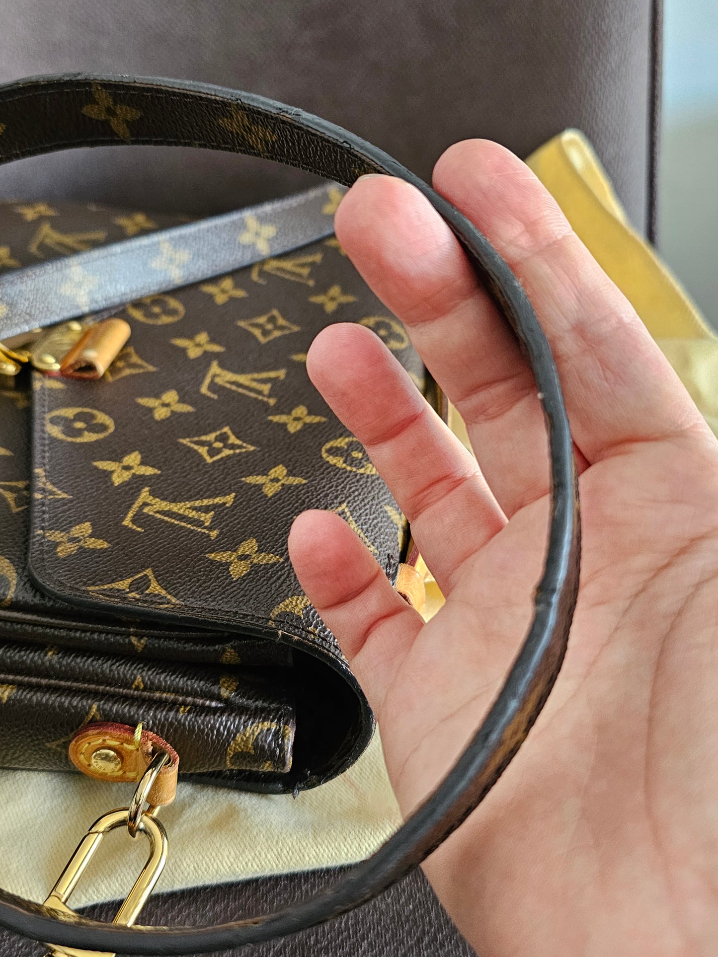 Louis Vuitton Pochette Métis monogram kanvas.