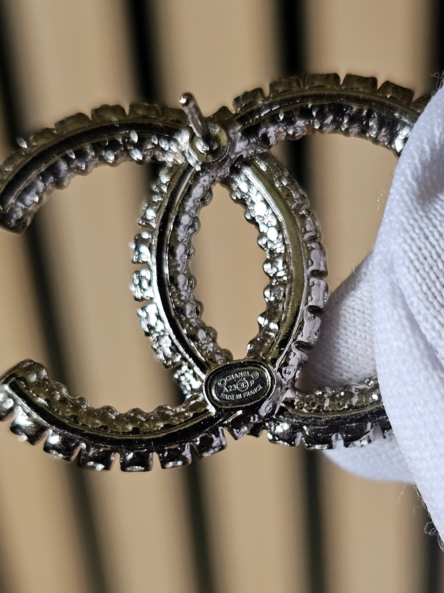 ABA538 Chanel øreringe - XL CC earrings silver with crystals.