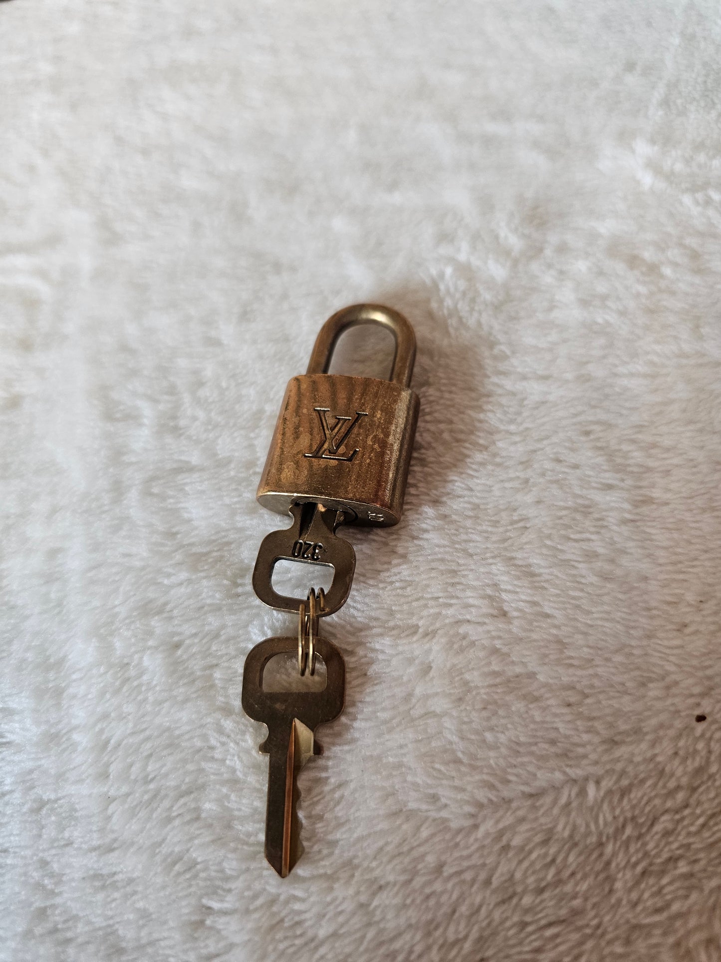 Louis Vuitton lås & nøgler - 320