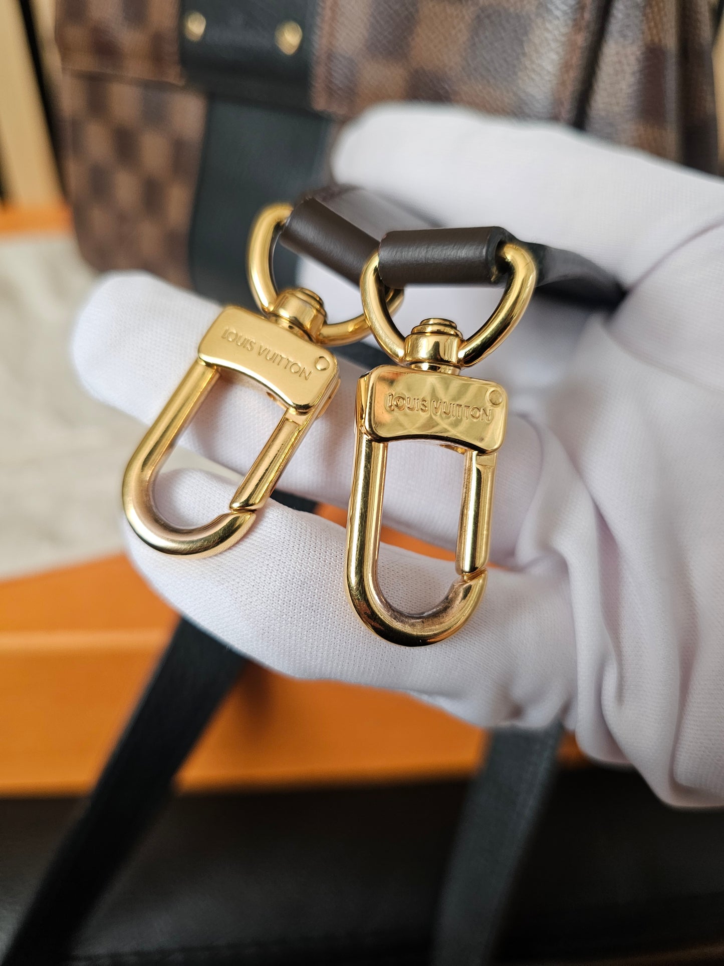 Louis Vuitton Bond street bag, damier ebene - black.