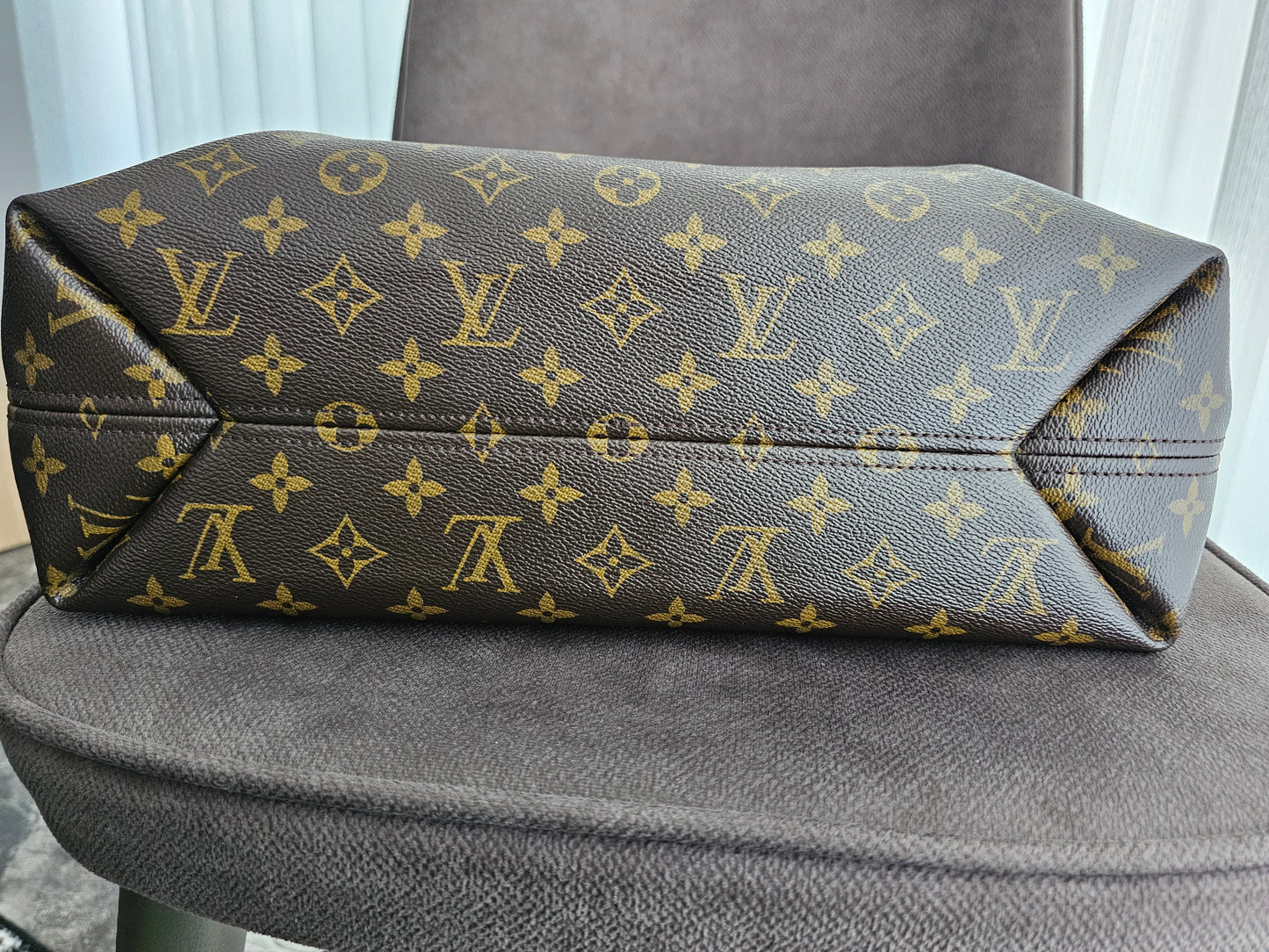 Louis Vuitton sully MM, MNG kanvas.