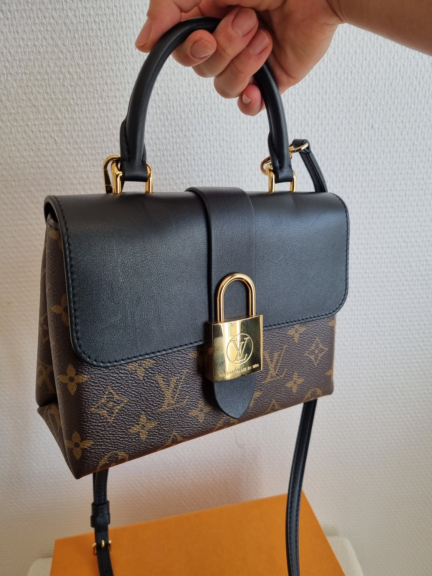 Louis Vuitton taske - Locky BB, MNG, kanvas - sort.