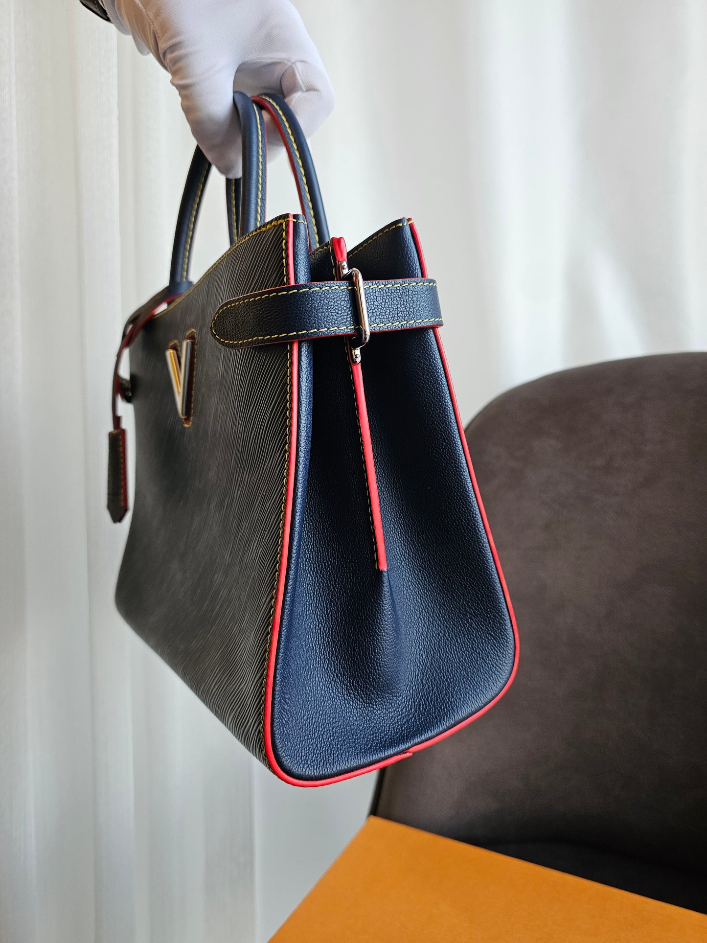 Louis Vuitton - Twist tote bag M54980