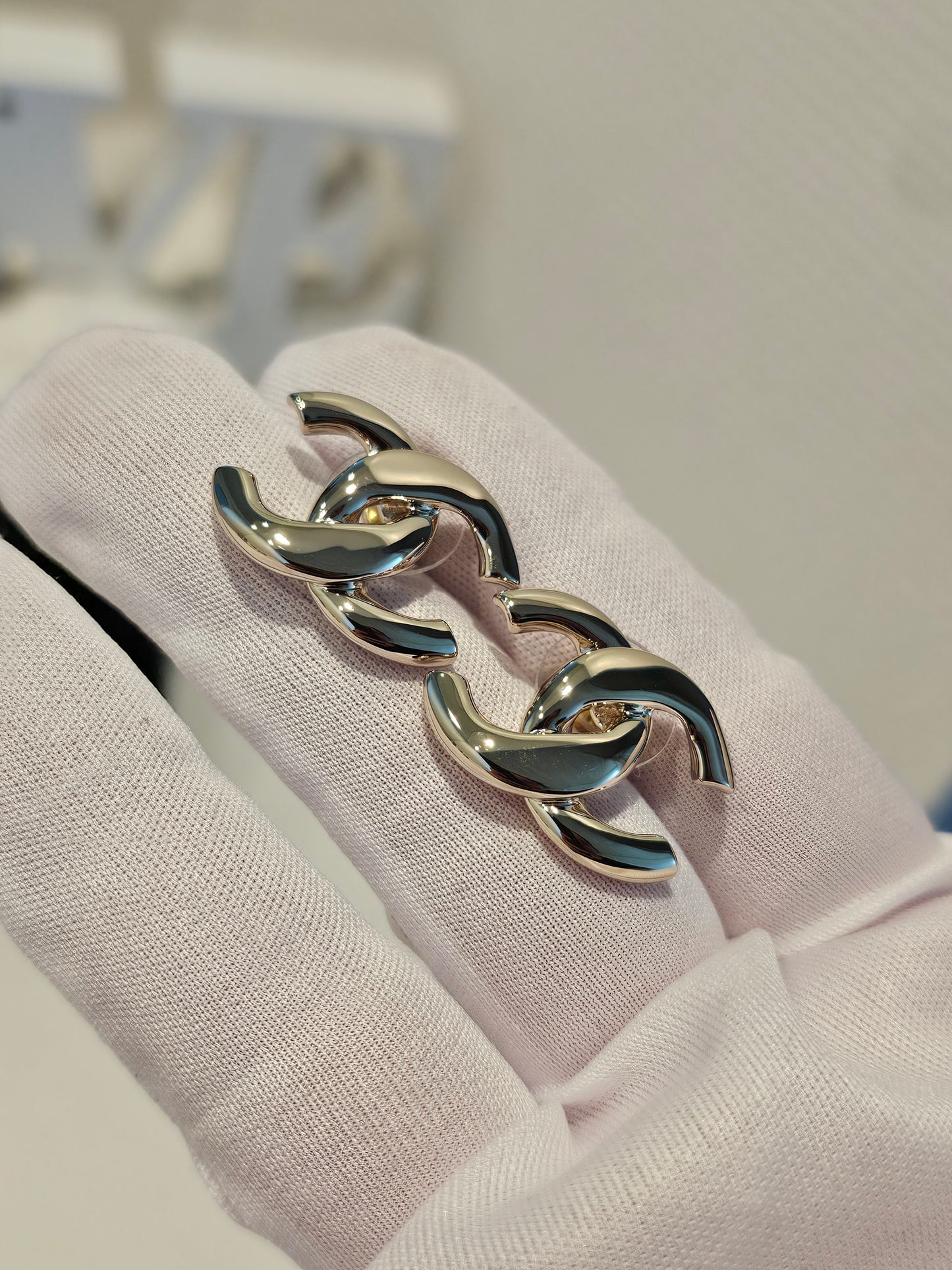 ABF588 Chanel øreringe - Golden CC earrings.