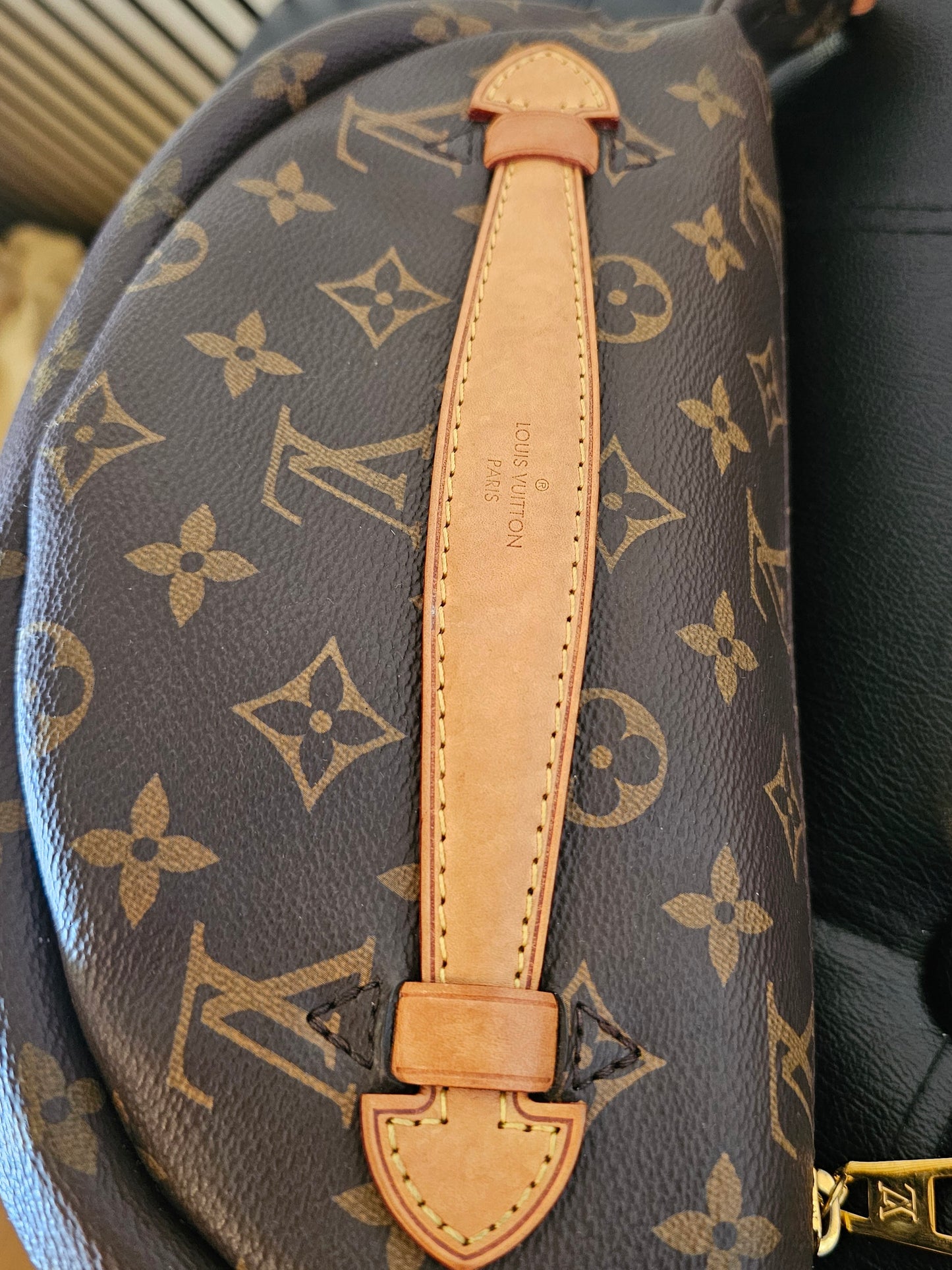 M43644 - Louis Vuitton Bumbag, MNG Kanvas.