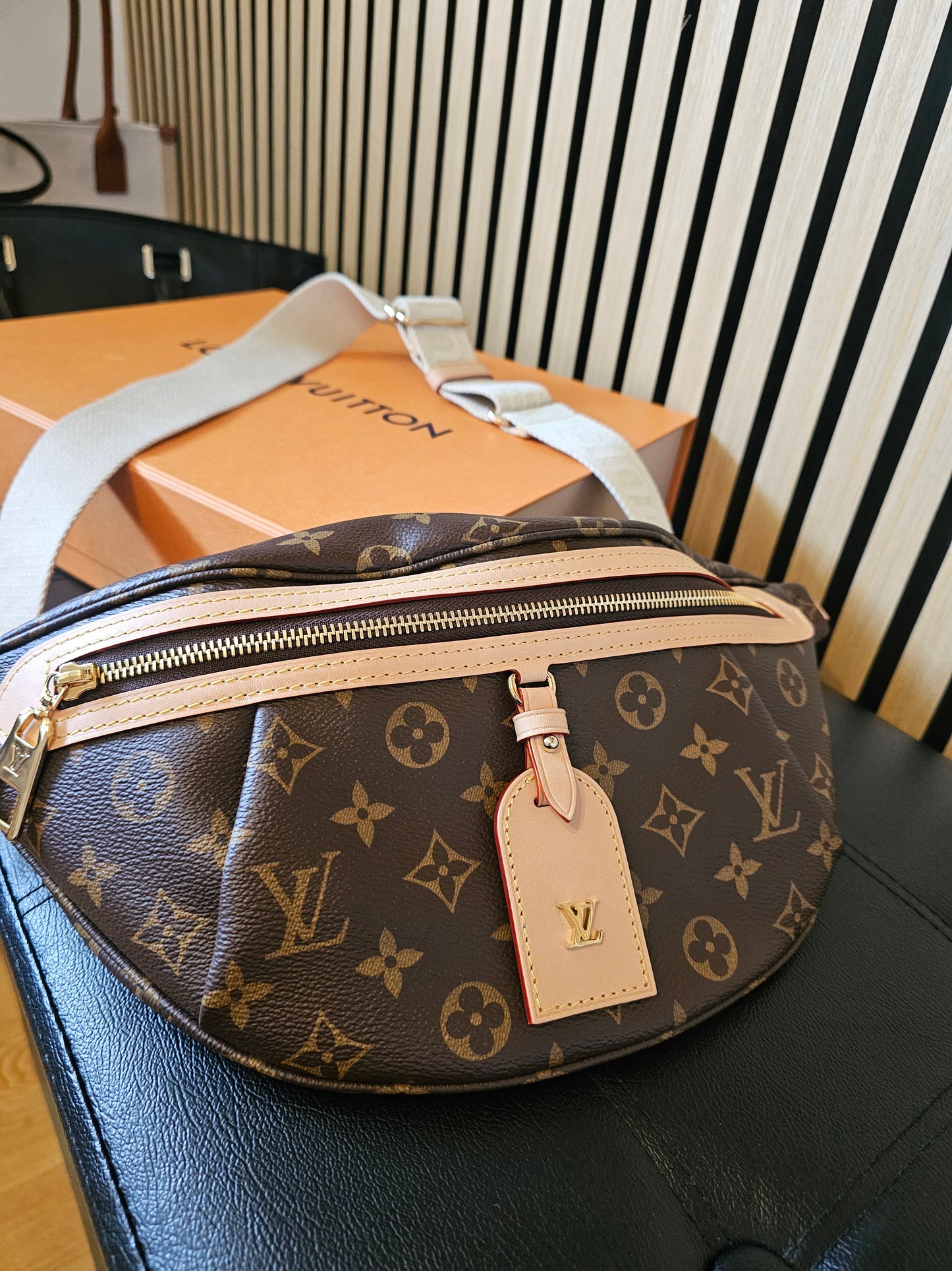 Louis vuitton High Rise bumbag, MNG kanvas - M46784.