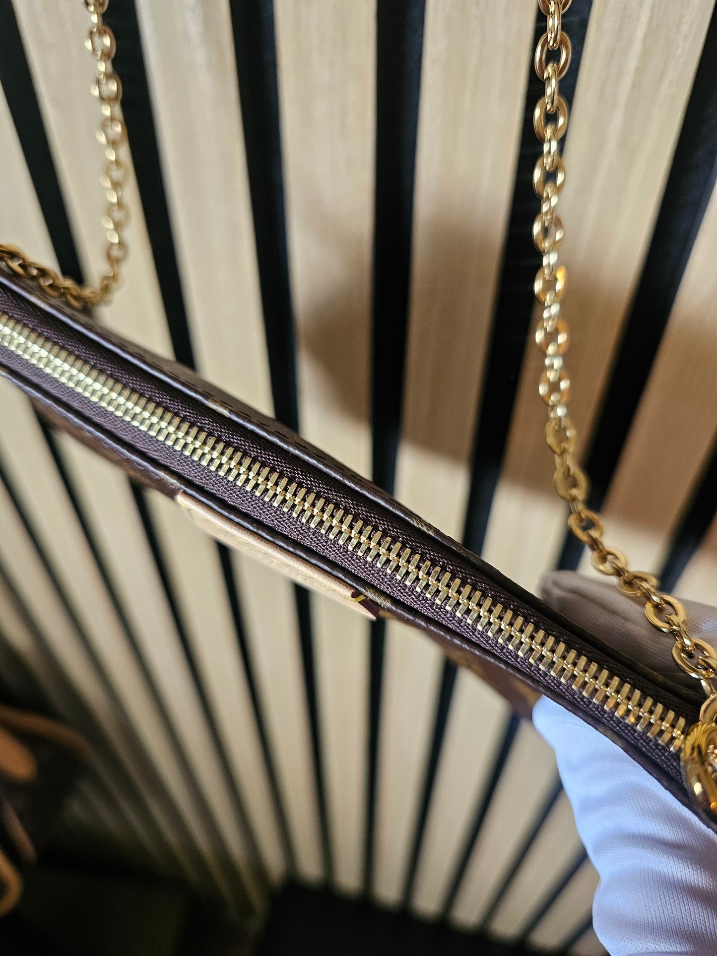 Louis Vuitton Small pochette accesories, Monogram kanvas.