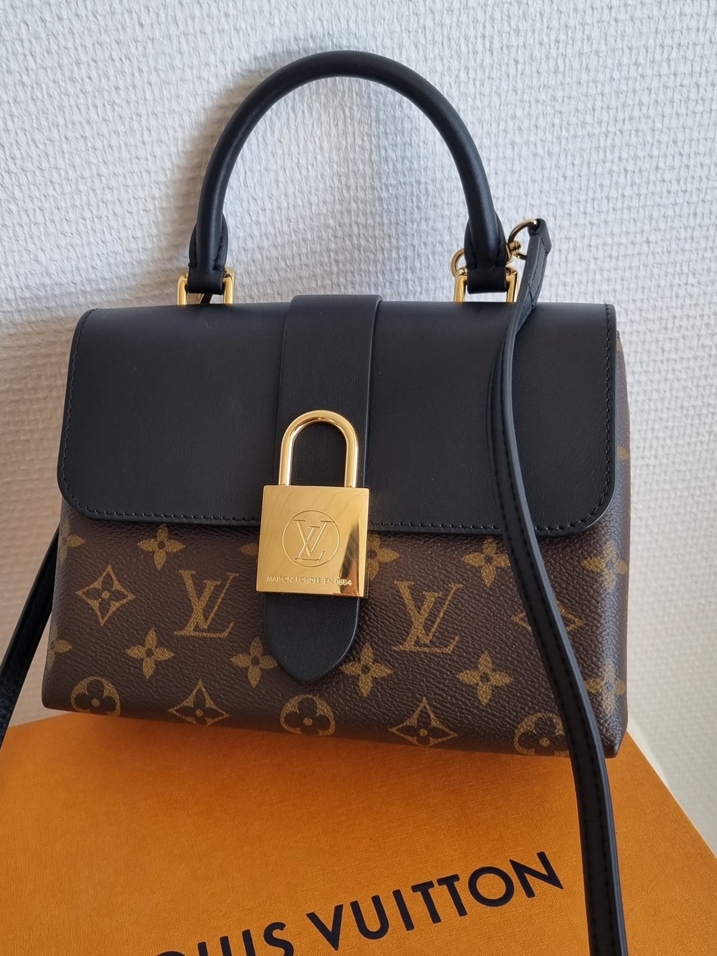 Louis Vuitton taske - Locky BB, MNG, kanvas - sort.