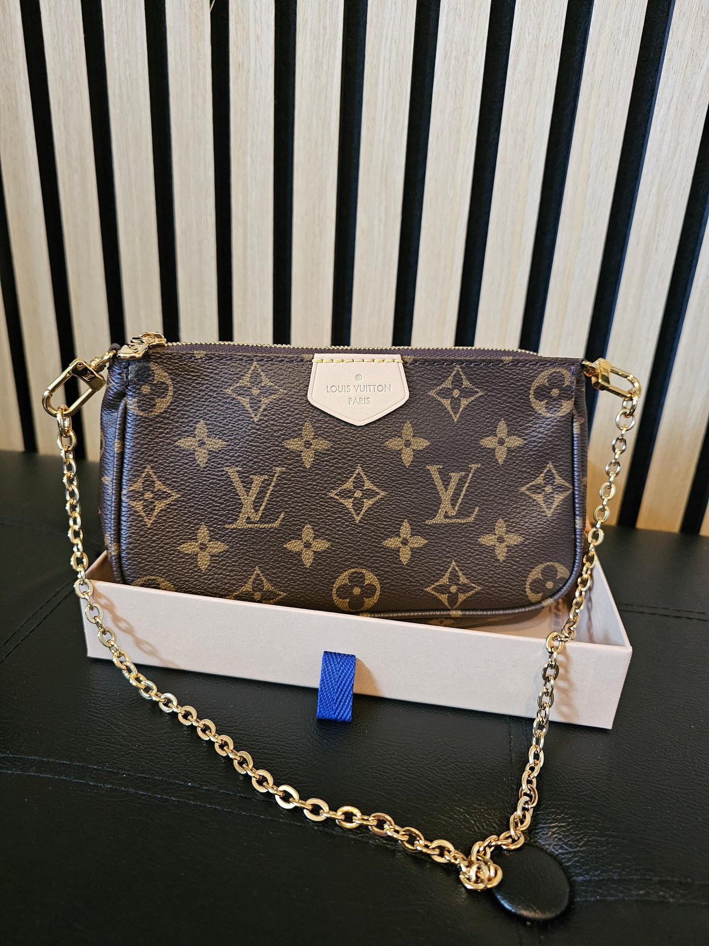 Louis Vuitton Small pochette accesories, Monogram kanvas.
