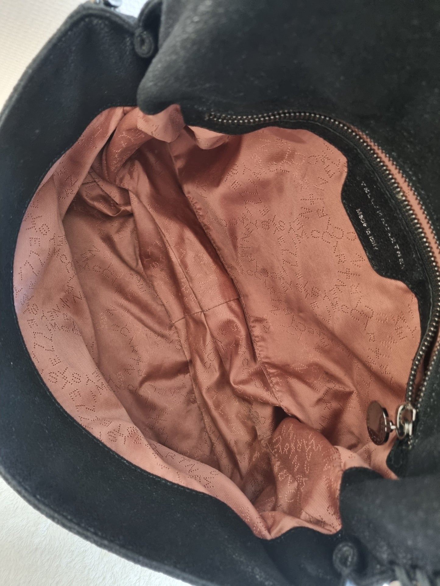 Stella McCartney messenger bag - black.