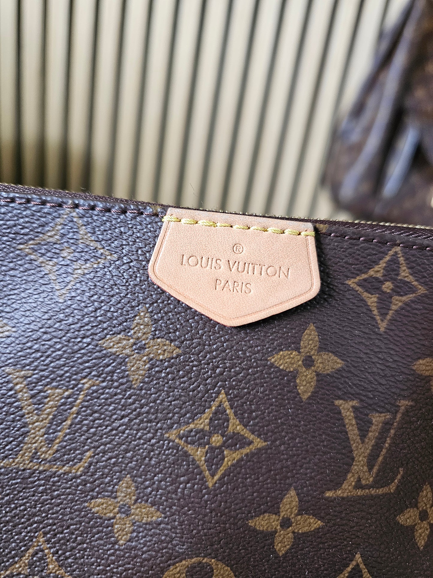 Louis Vuitton pochette with chain, monogram kanvas.