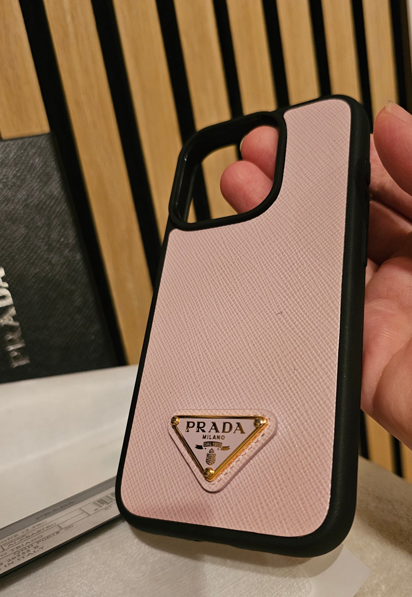 Prada telefon cover