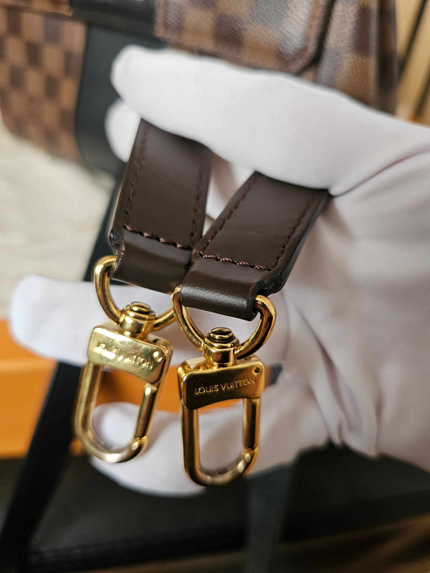 Louis Vuitton Bond street bag, damier ebene - black.