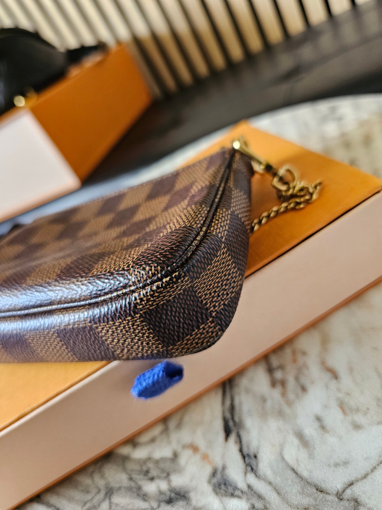 Louis Vuitton - mini pochette Acc. Damier ebene.