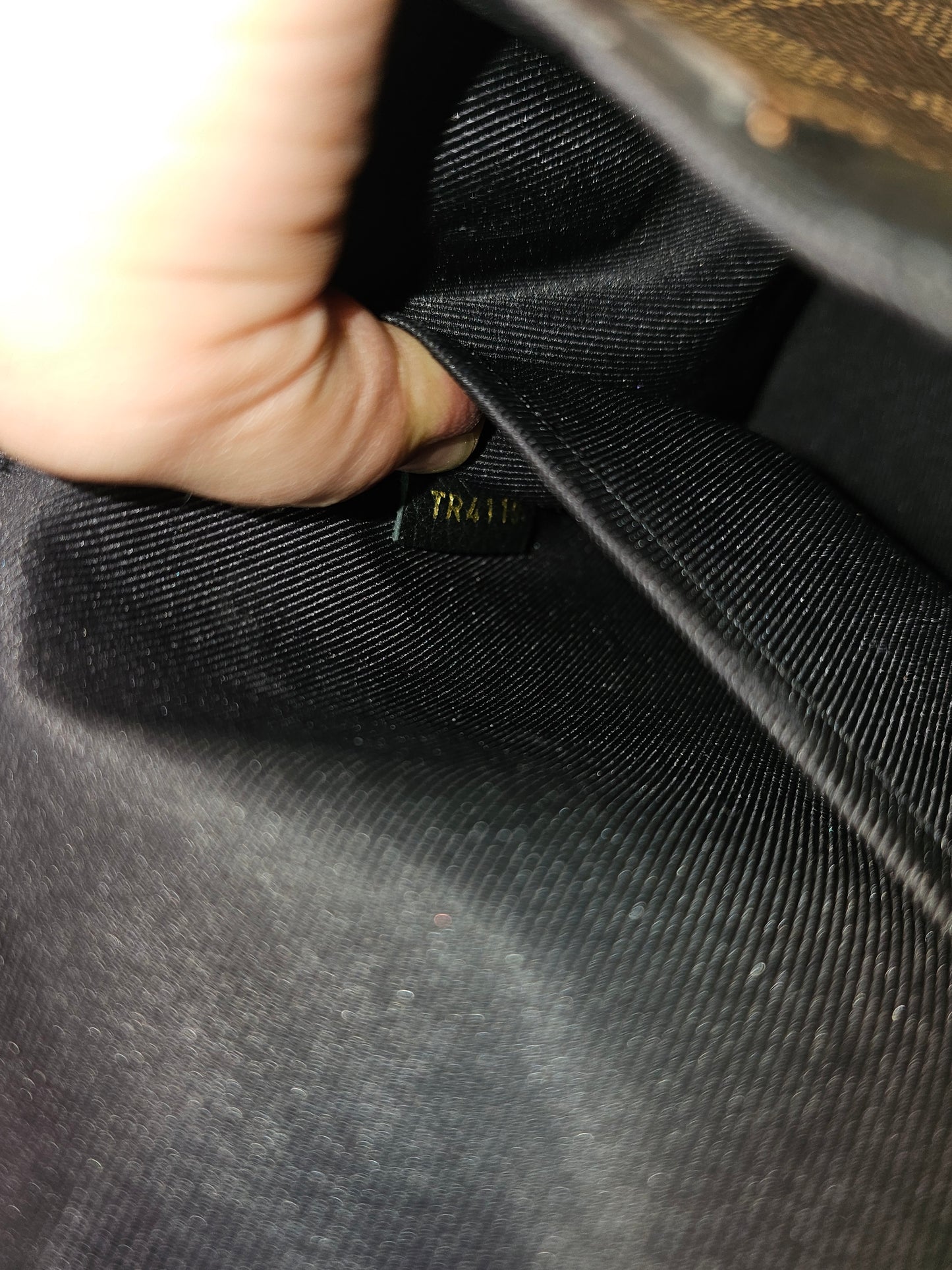 Louis Vuitton Bond street bag, damier ebene - black.