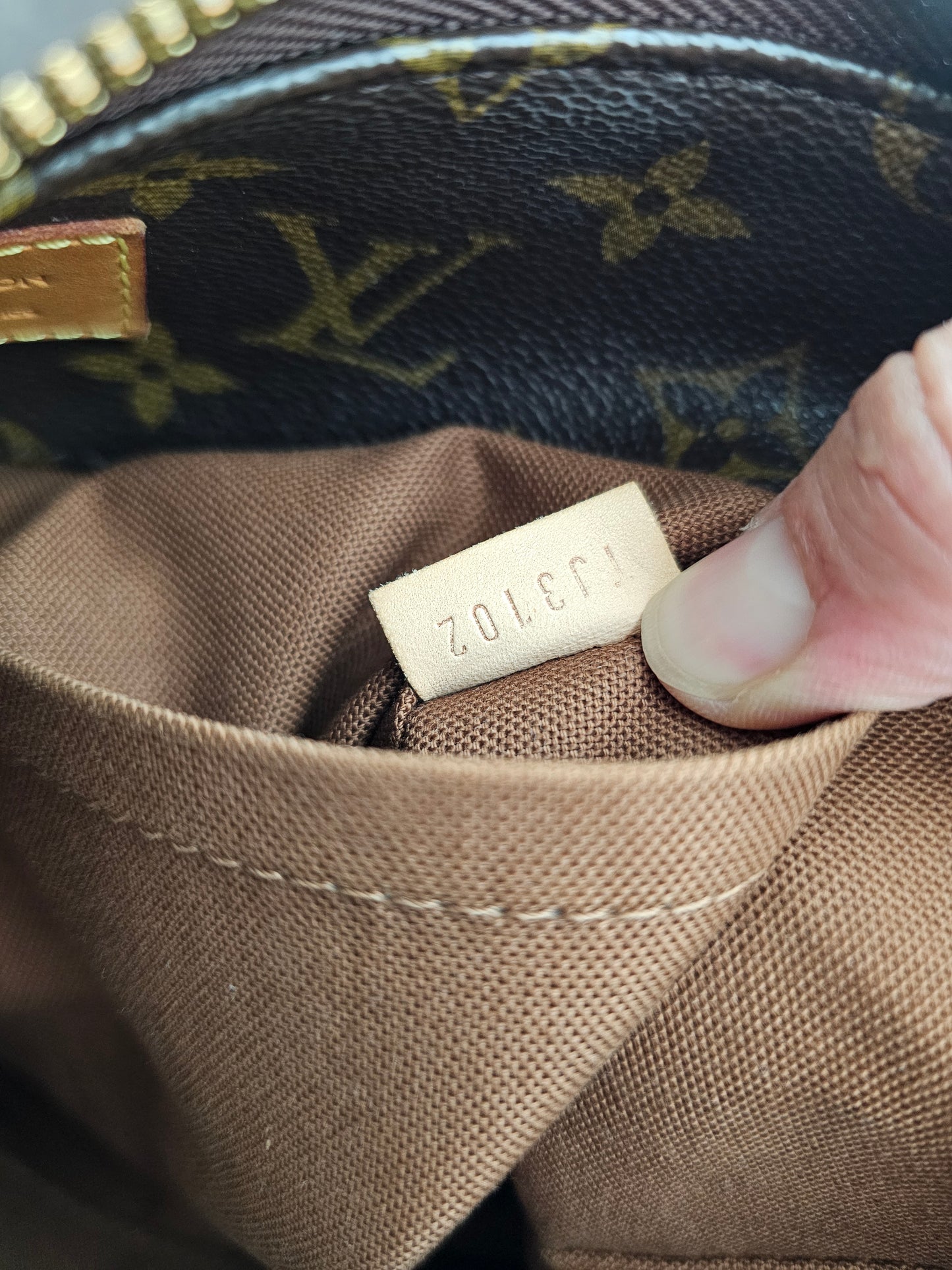 Louis Vuitton sully MM, MNG kanvas.