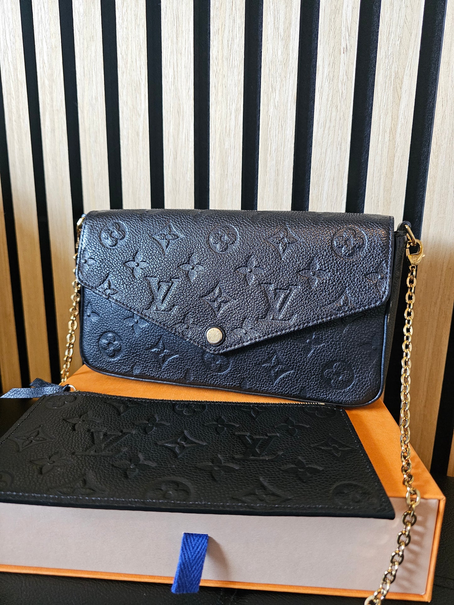 Louis vuitton - Félicie pochette MNG, Black Emp. Leather.