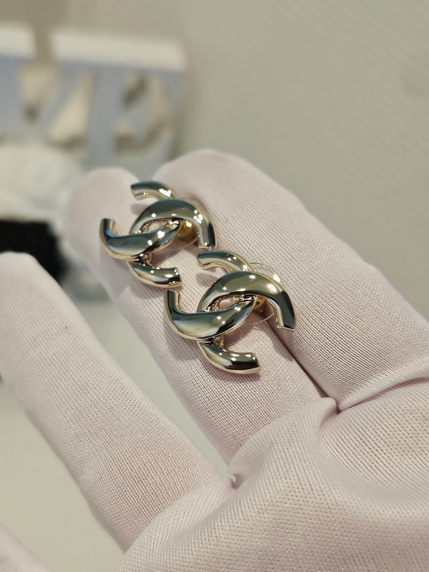 ABF588 Chanel øreringe - Golden CC earrings.