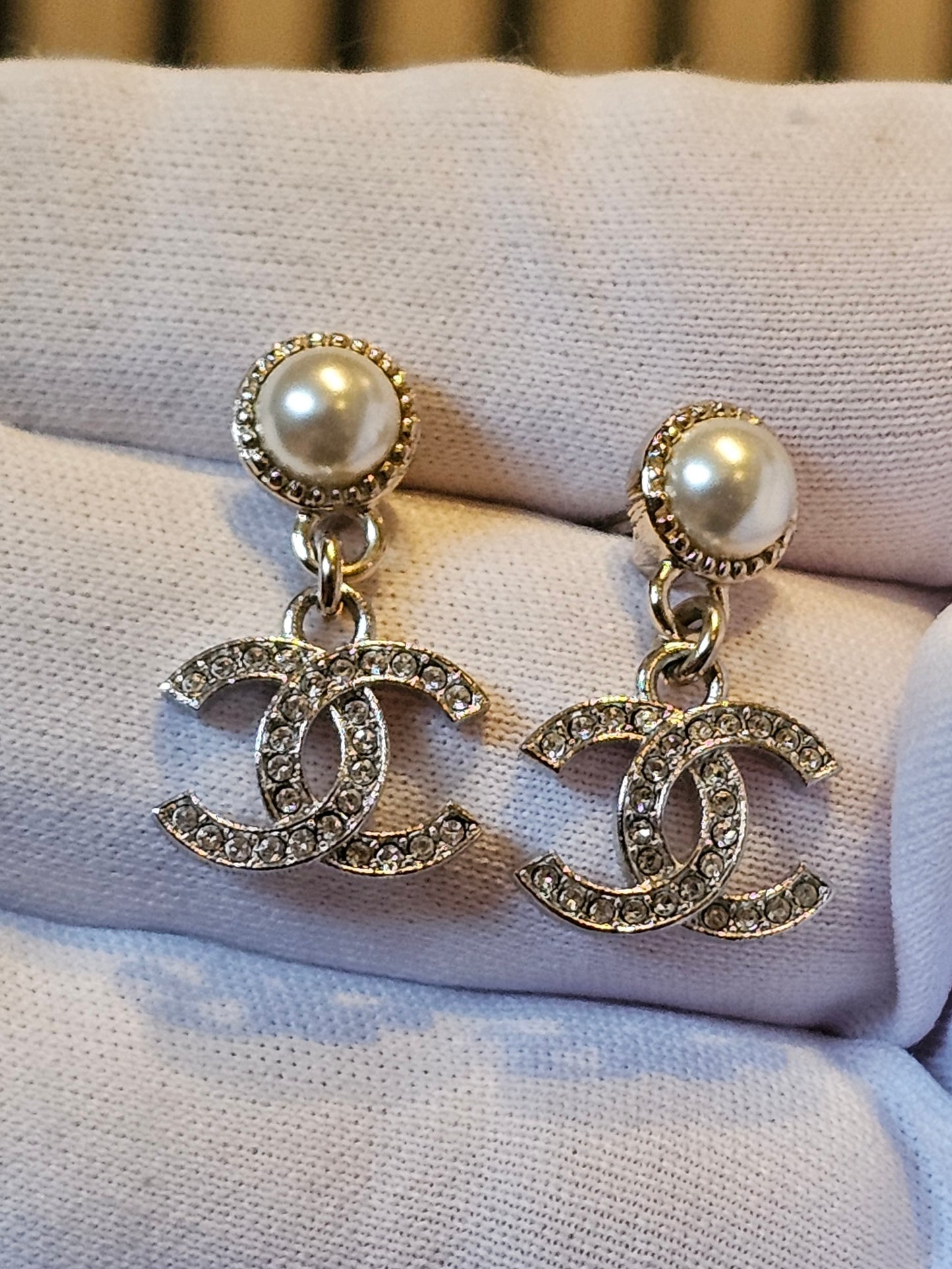 ABE547 Chanel earrings, CC pendant with pearl & stones.