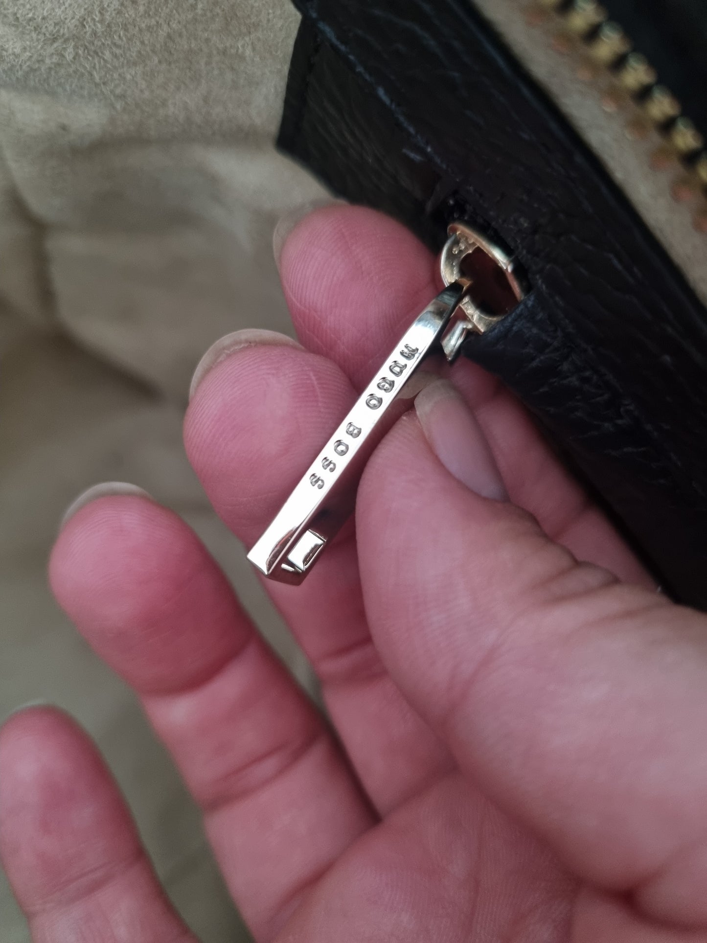 Hugo Boss taske