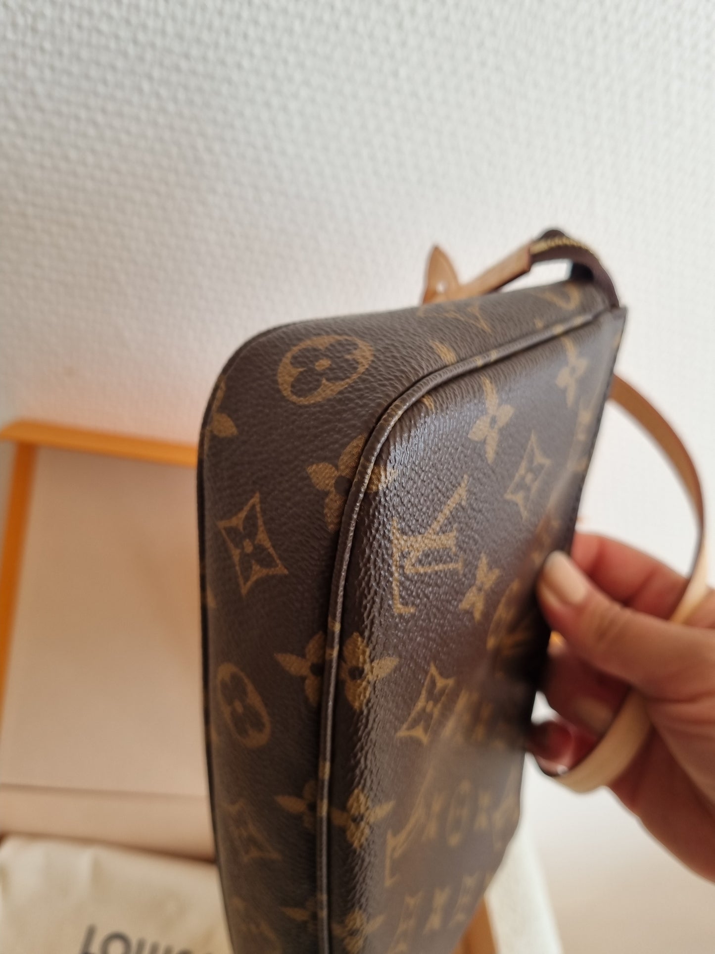 Louis vuitton pochette accesories NM I monogram kanvas.