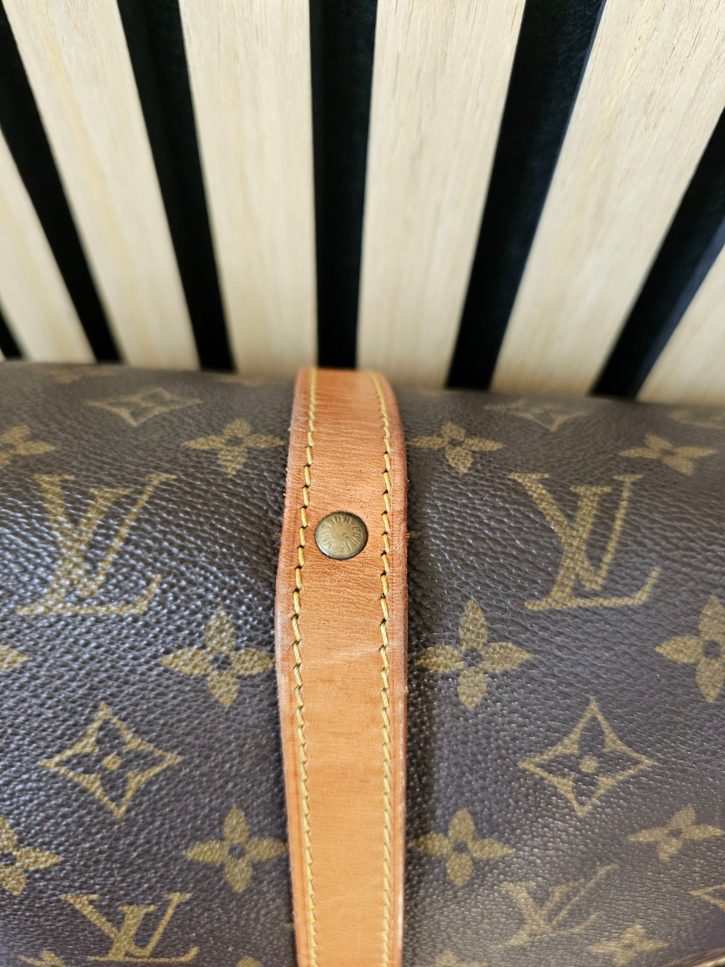 M42256 - Louis Vuitton - Saumur 30 monogram kanvas.