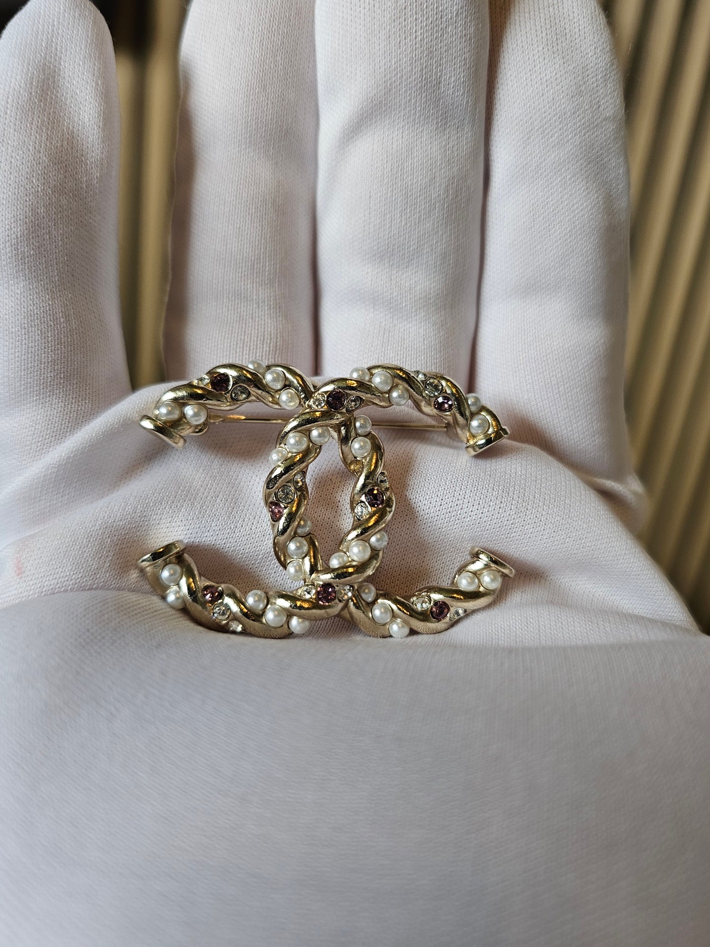 Chanel golden broche with pearls and stones