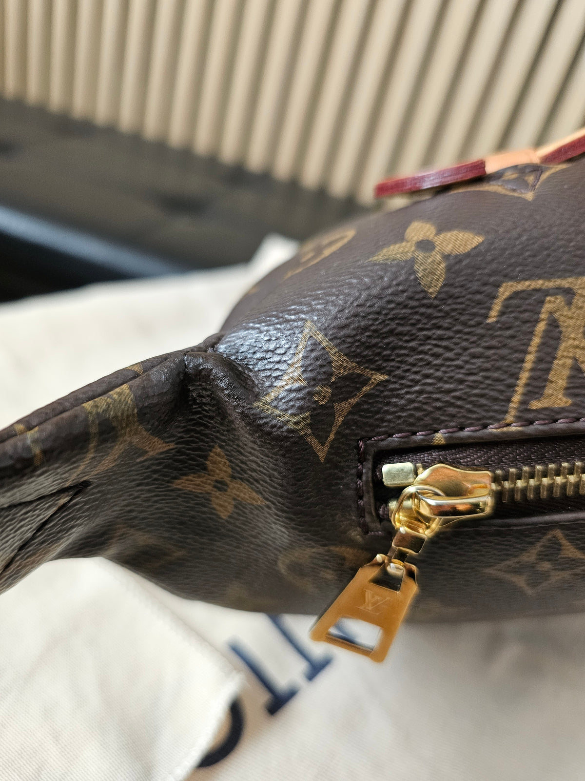 M43644 - Louis Vuitton bumbag in monogram kanvas.