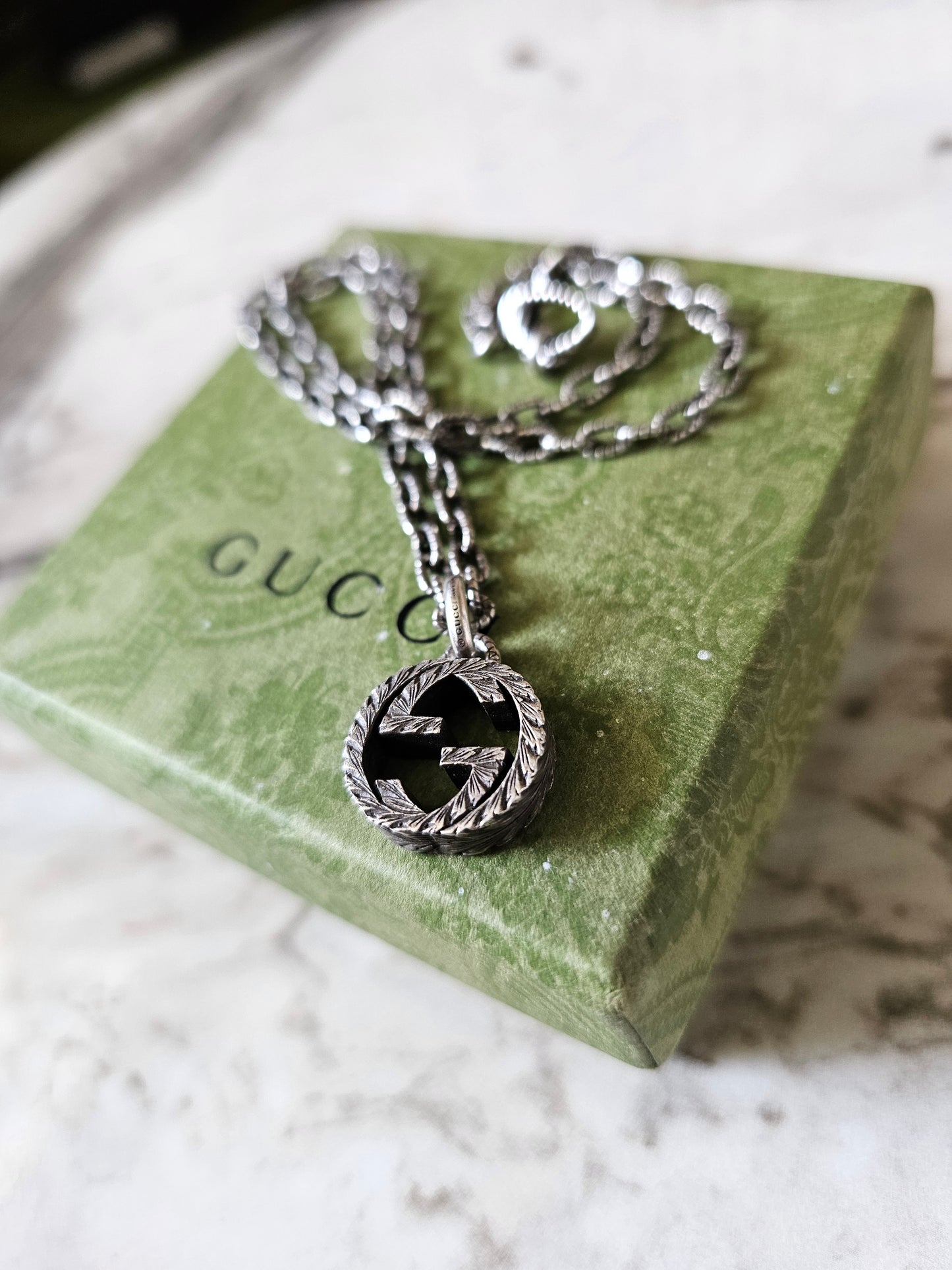 Gucci halskæde - interlocking silver.