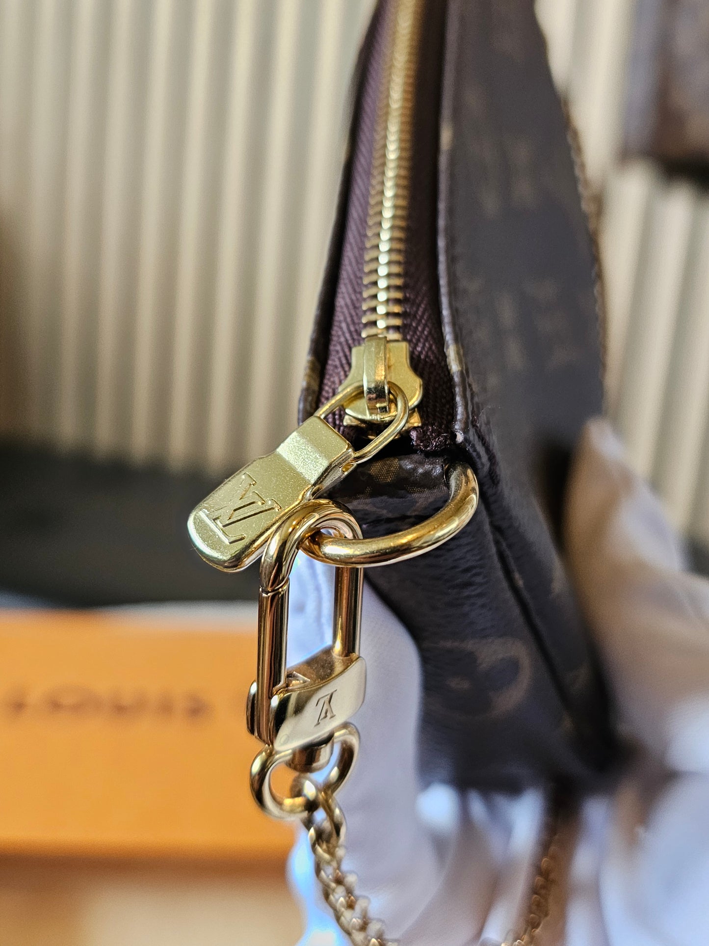 M58009 - Mini pochette accesories Mng. Kanvas.