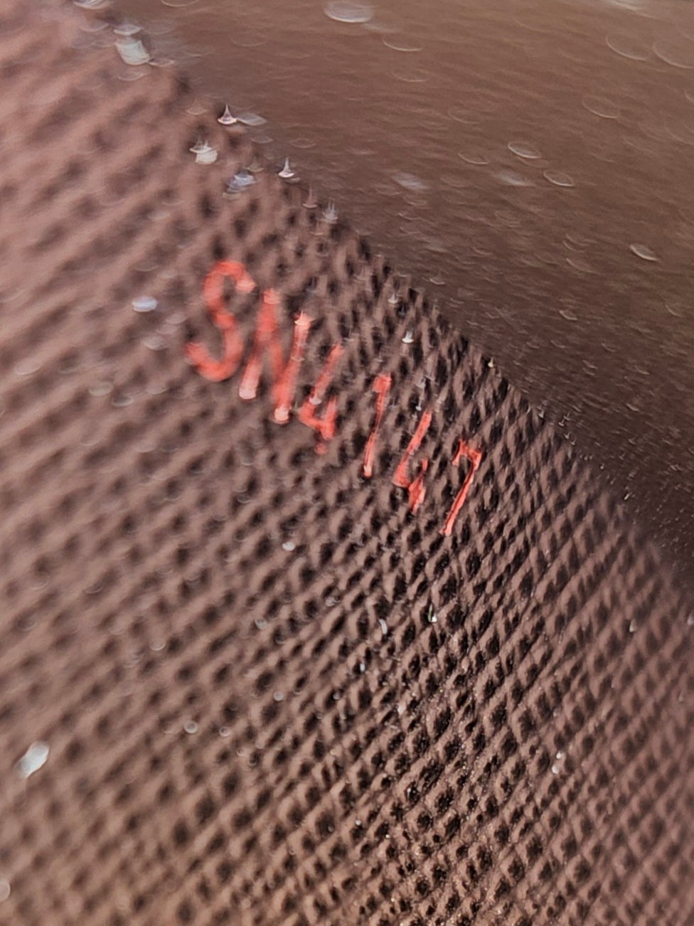 N63070- Louis Vuitton Zippy coin purse i damier ebene.