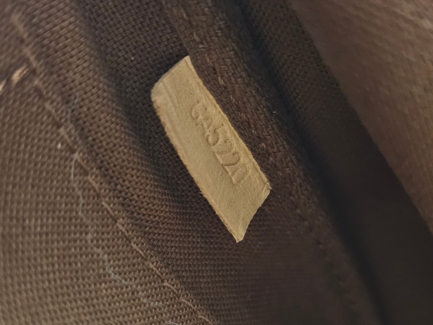 Louis Vuitton pochette accesories, monogram kanvas.