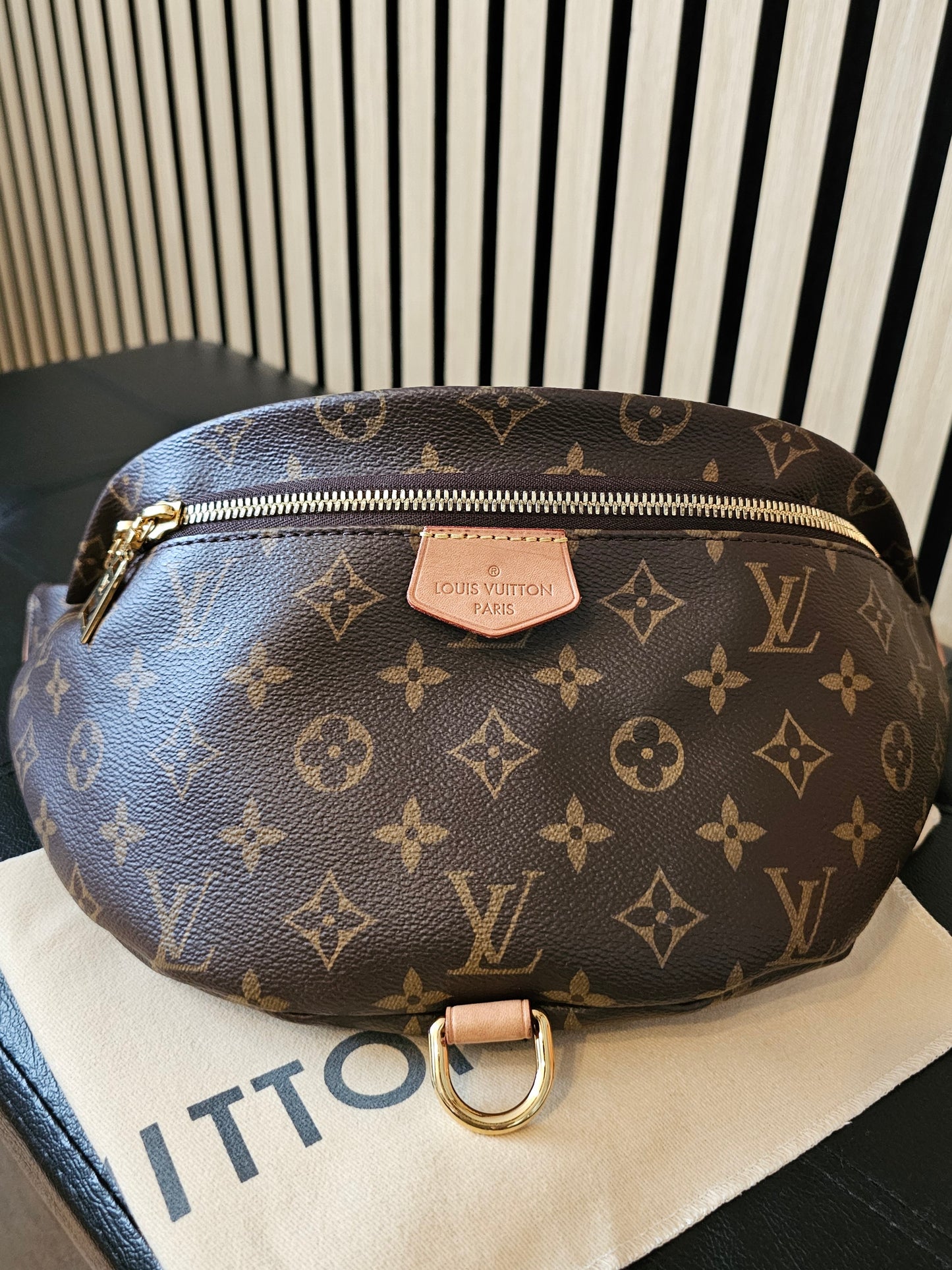 M43644 - Louis Vuitton bag, bumbag in monogram kanvas.